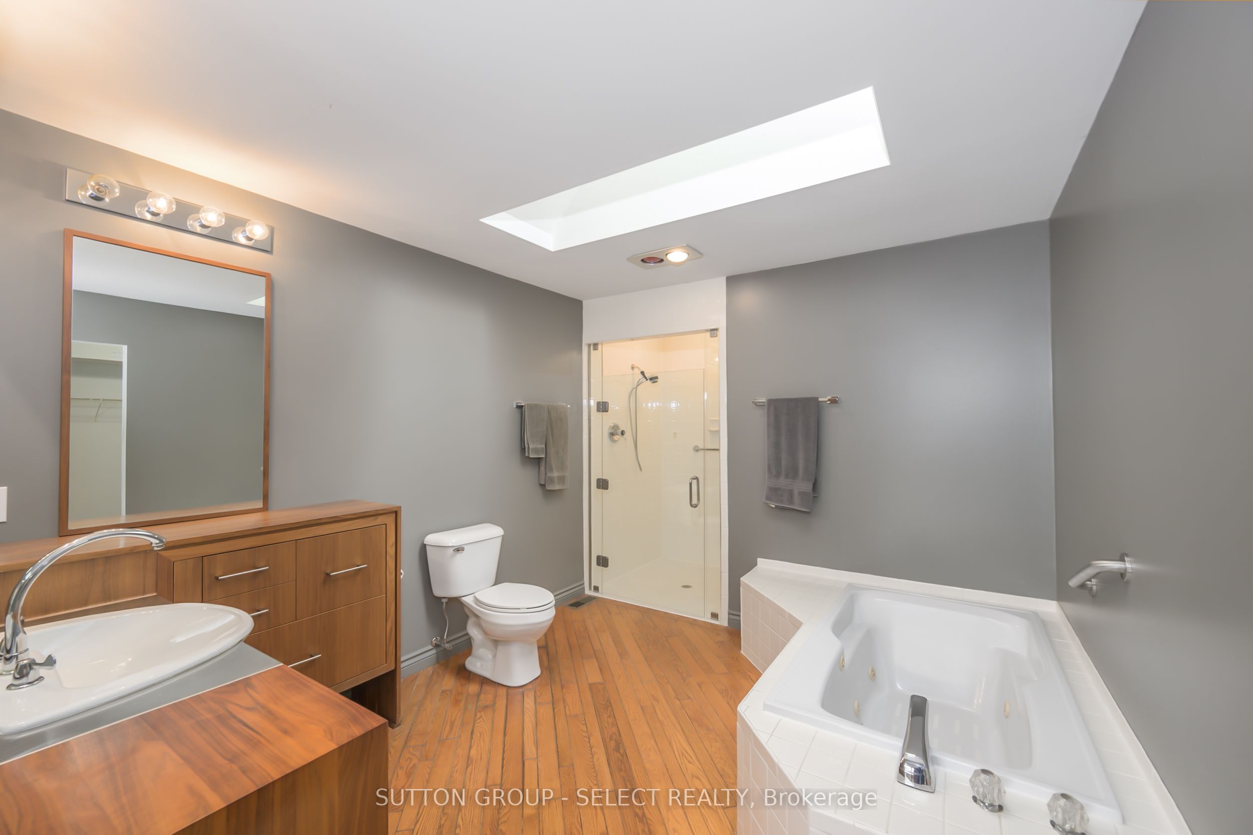 #5 - 10 Mackellar Avenue Property Photo 32