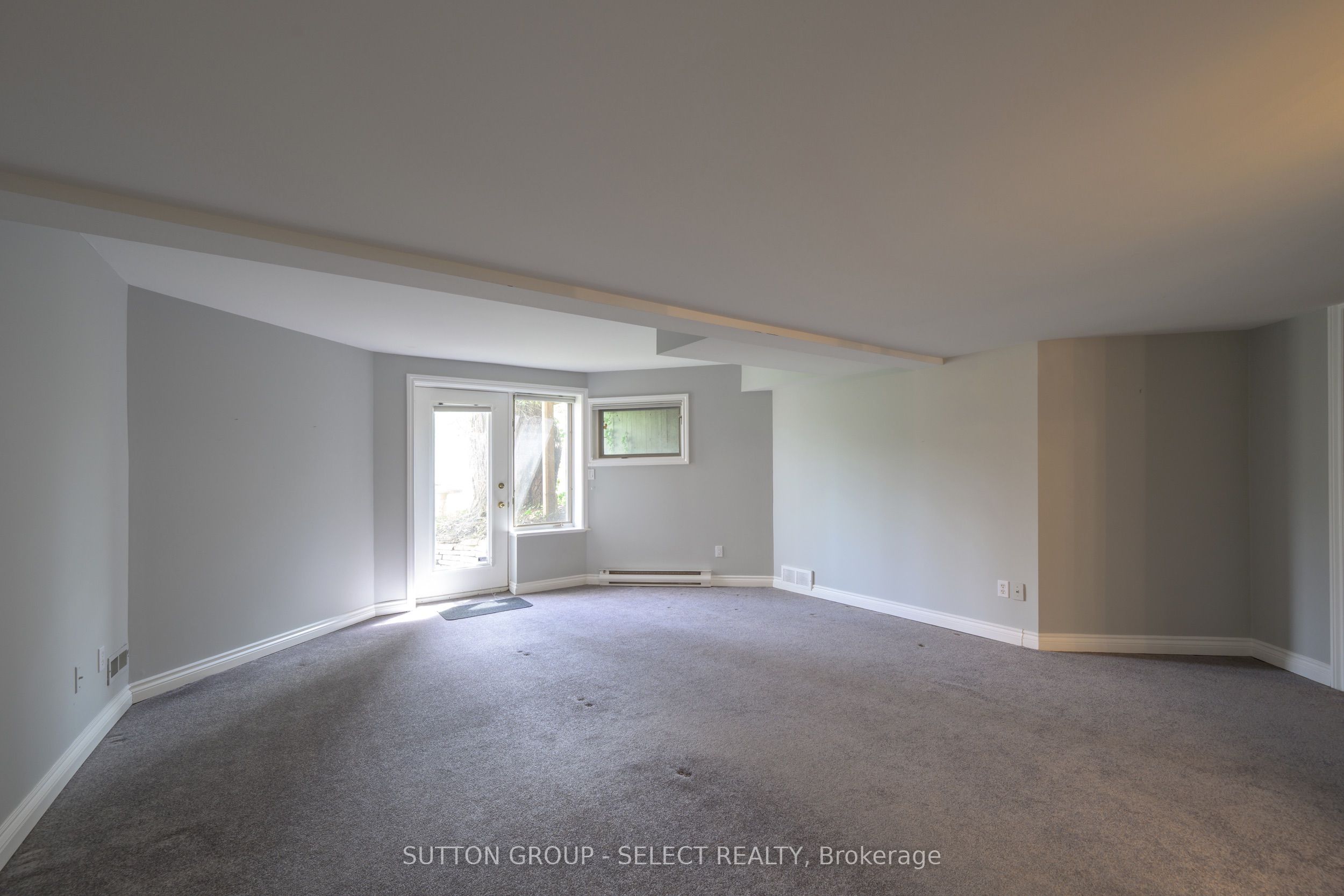 #5 - 10 Mackellar Avenue Property Photo 35