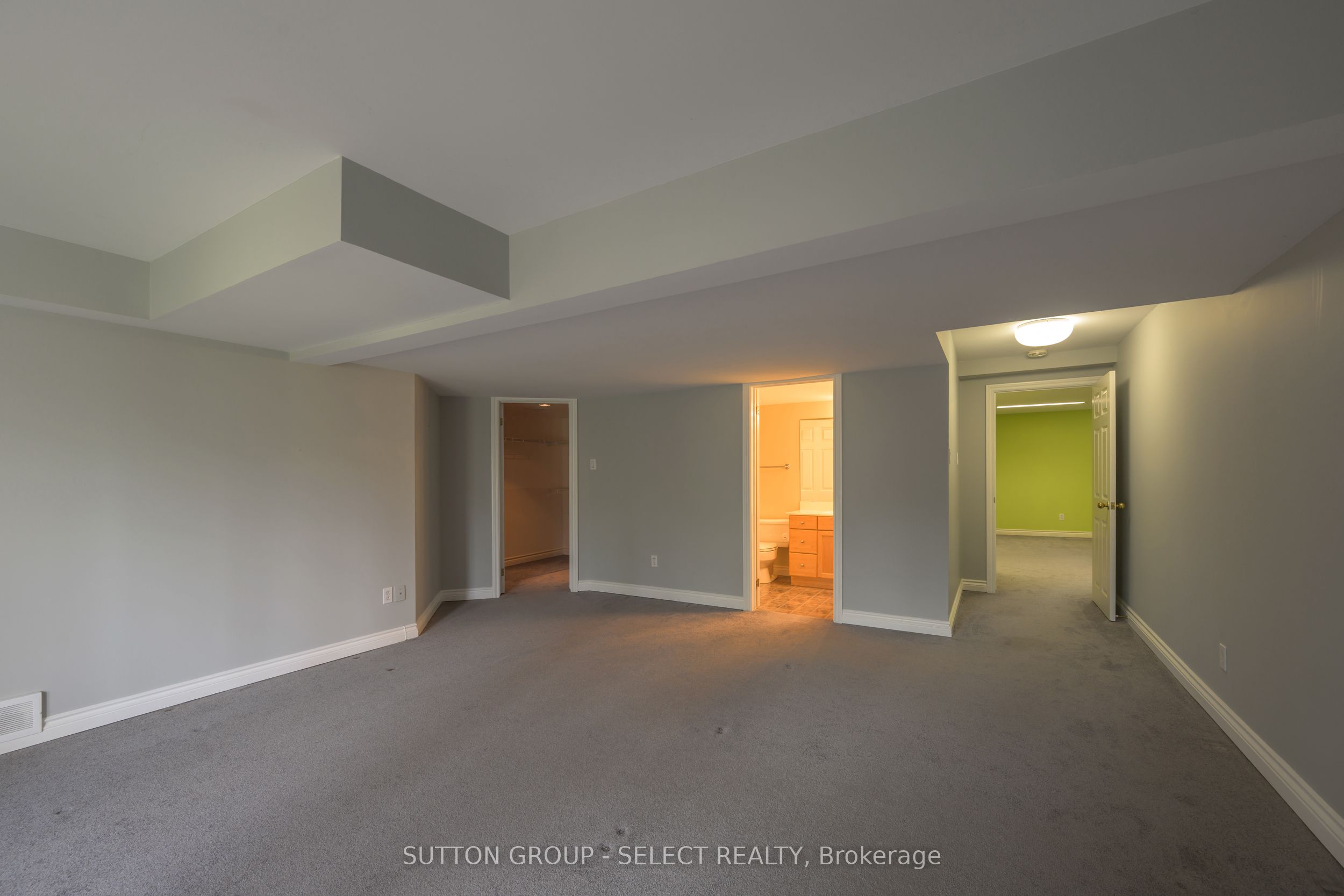 #5 - 10 Mackellar Avenue Property Photo 36