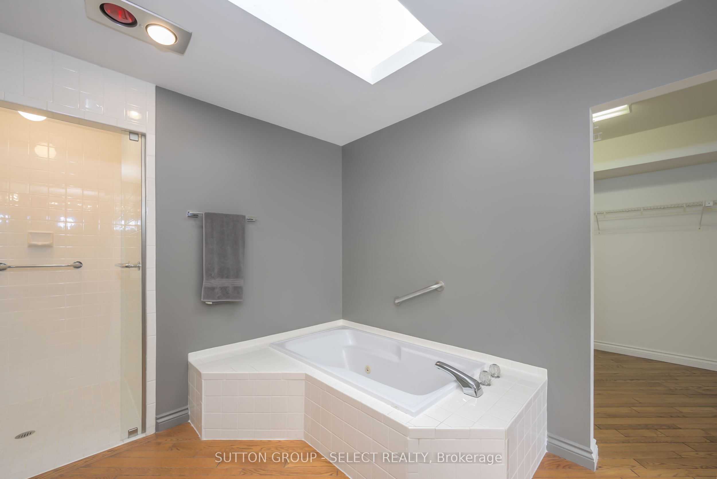 #5 - 10 Mackellar Avenue Property Photo 38