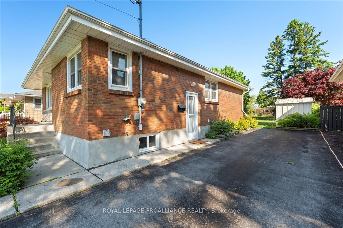 64 Southview Avenue Property Photo 3