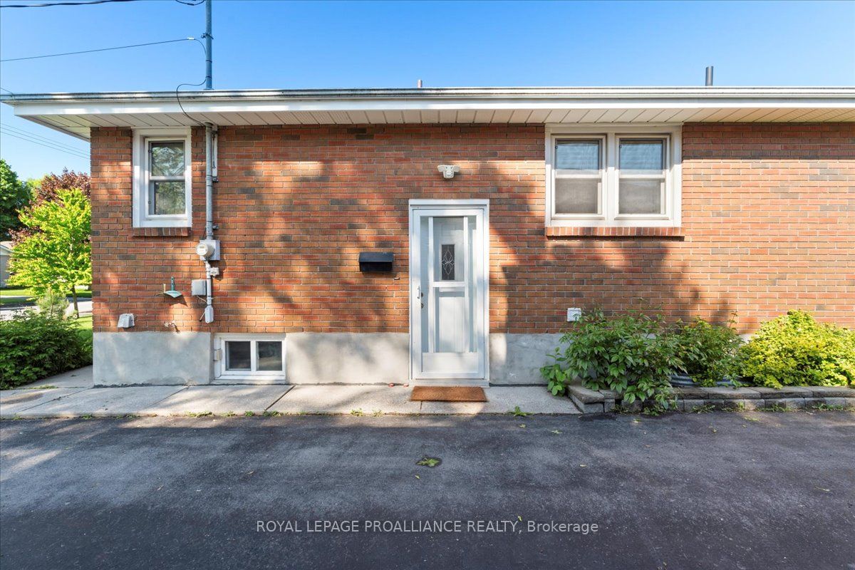 64 Southview Avenue Property Photo 4