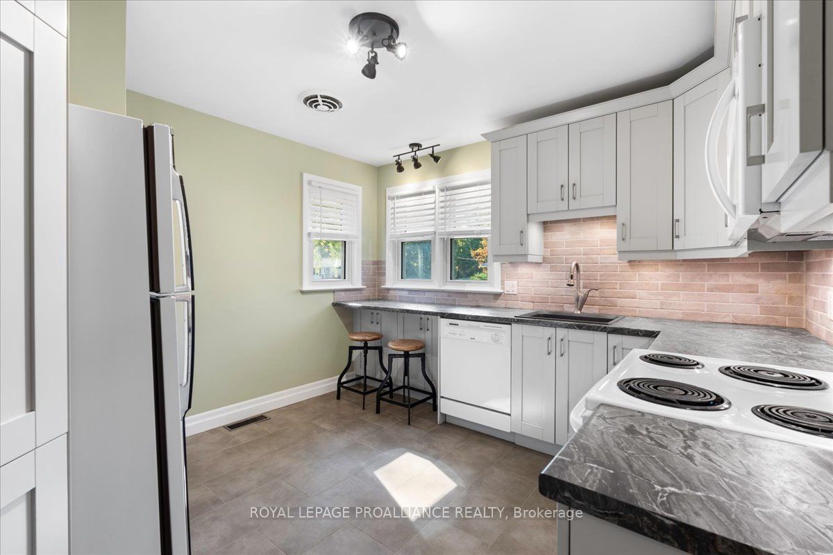 64 Southview Avenue Property Photo 6
