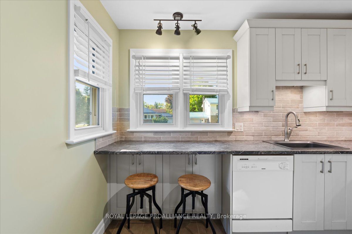 64 Southview Avenue Property Photo 8