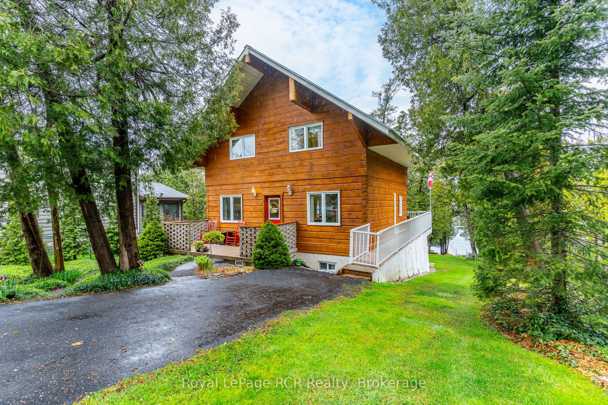 183 Lakeshore Road Property Photo 4
