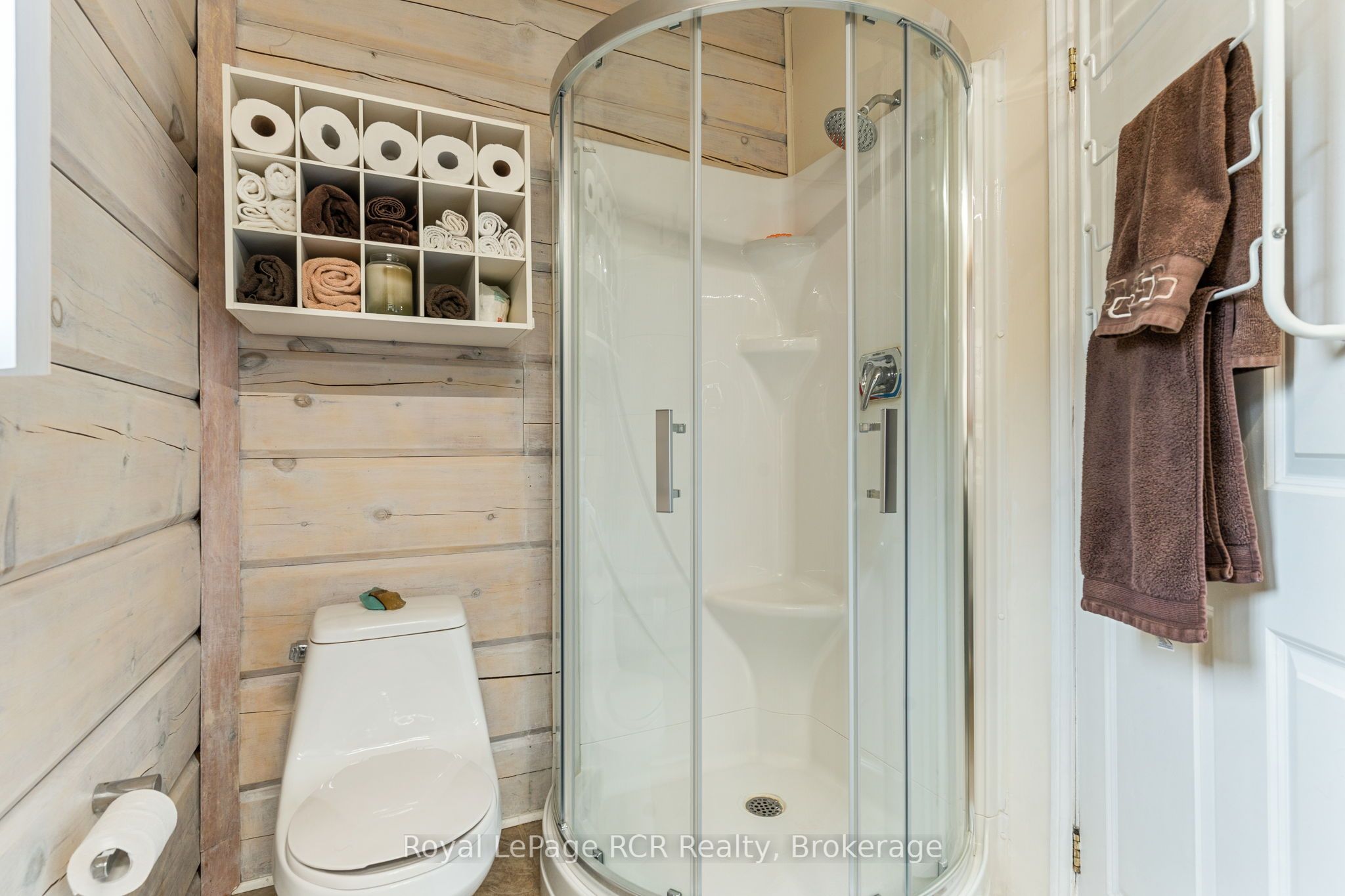 183 Lakeshore Road Property Photo 17