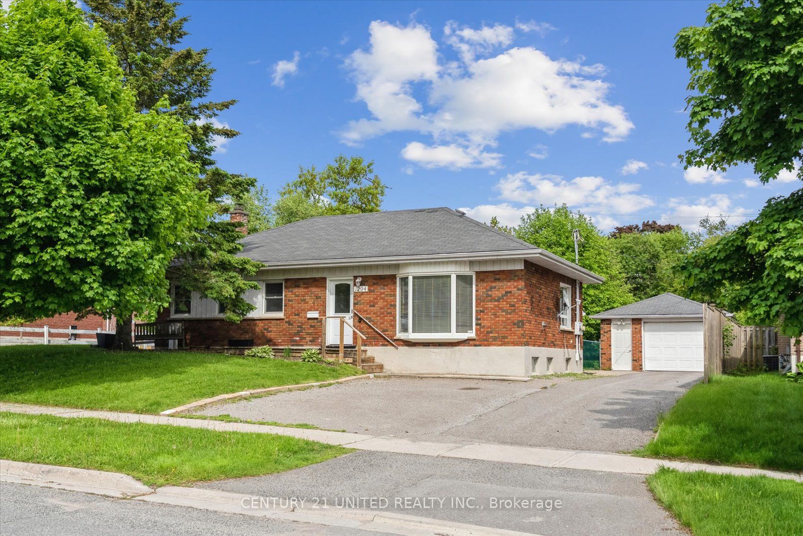1294 Victory Drive Property Photo 1
