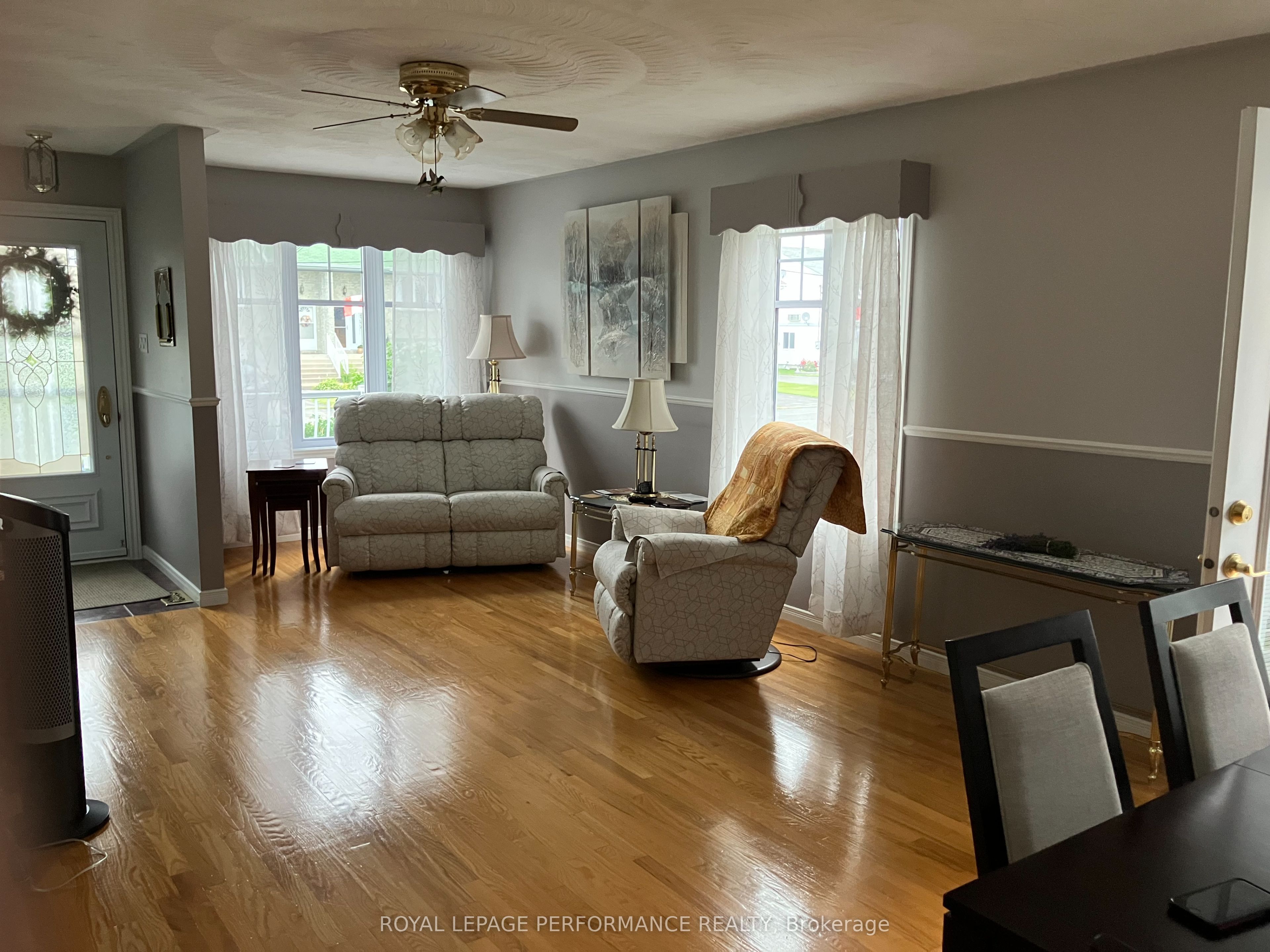 58 Tonia Street Property Photo 4