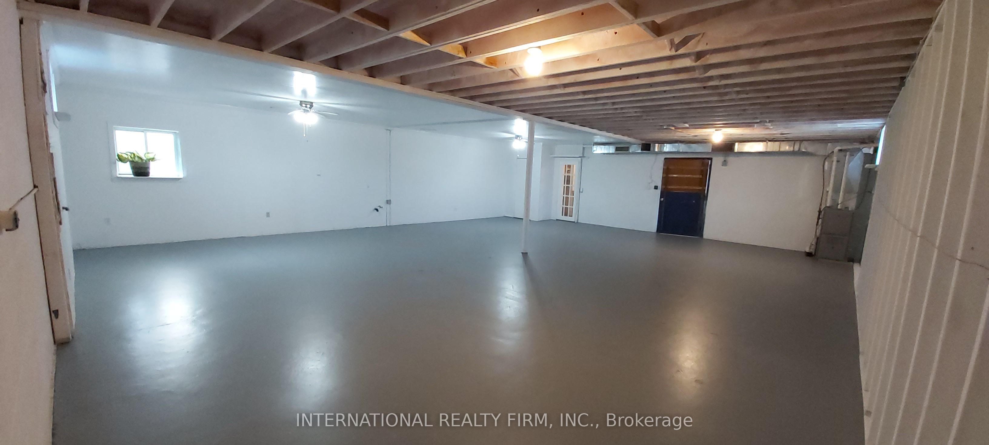 366 Cumberland Avenue Property Photo 3