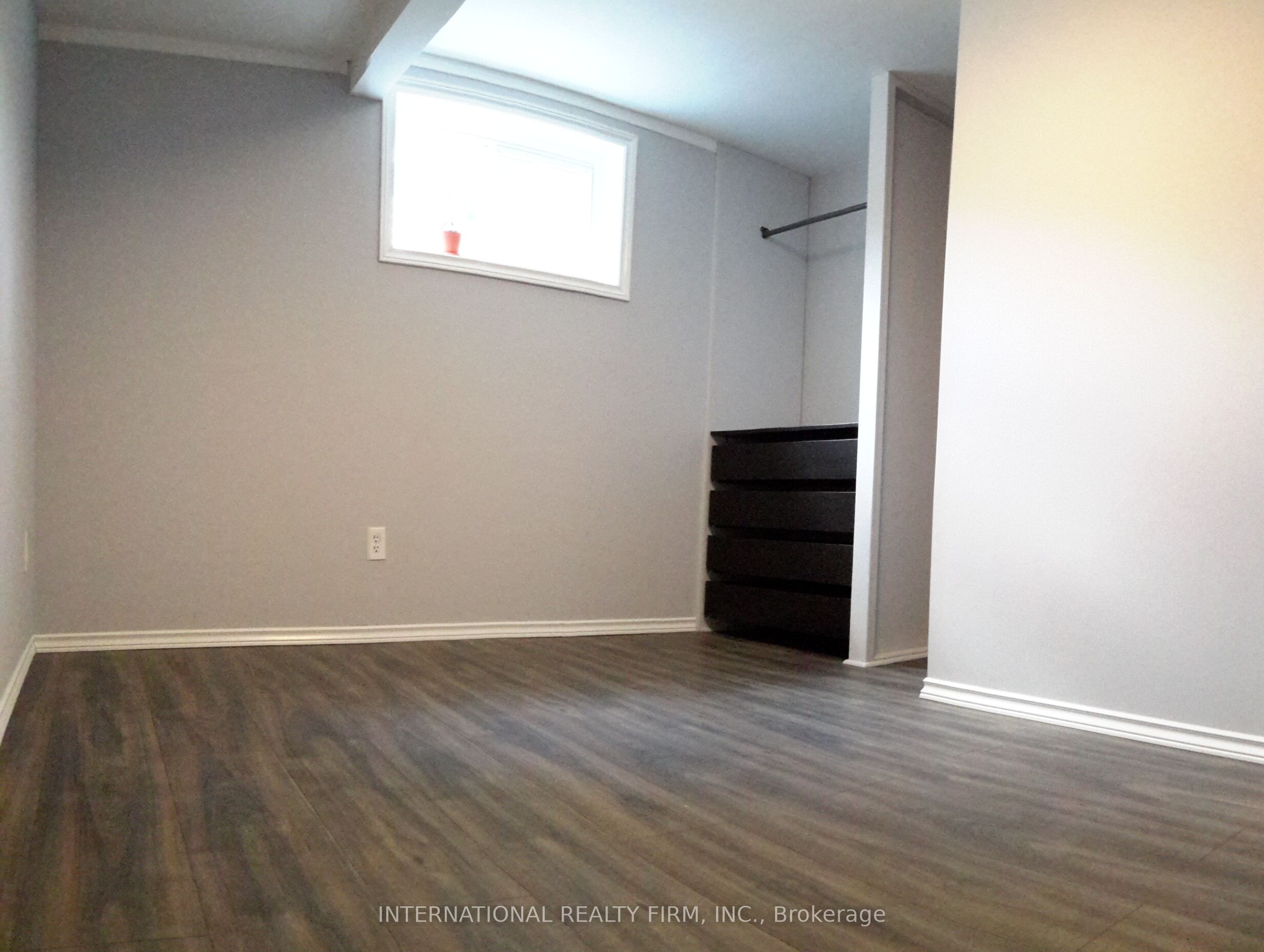 366 Cumberland Avenue Property Photo 9