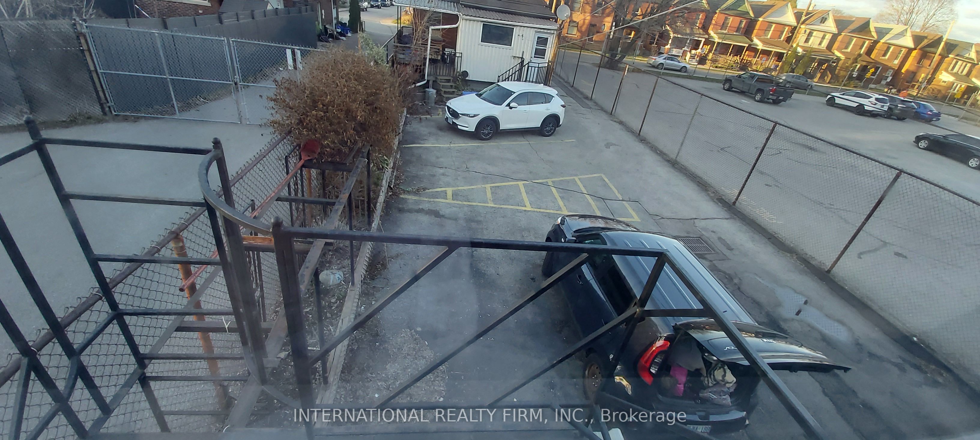 366 Cumberland Avenue Property Photo 12