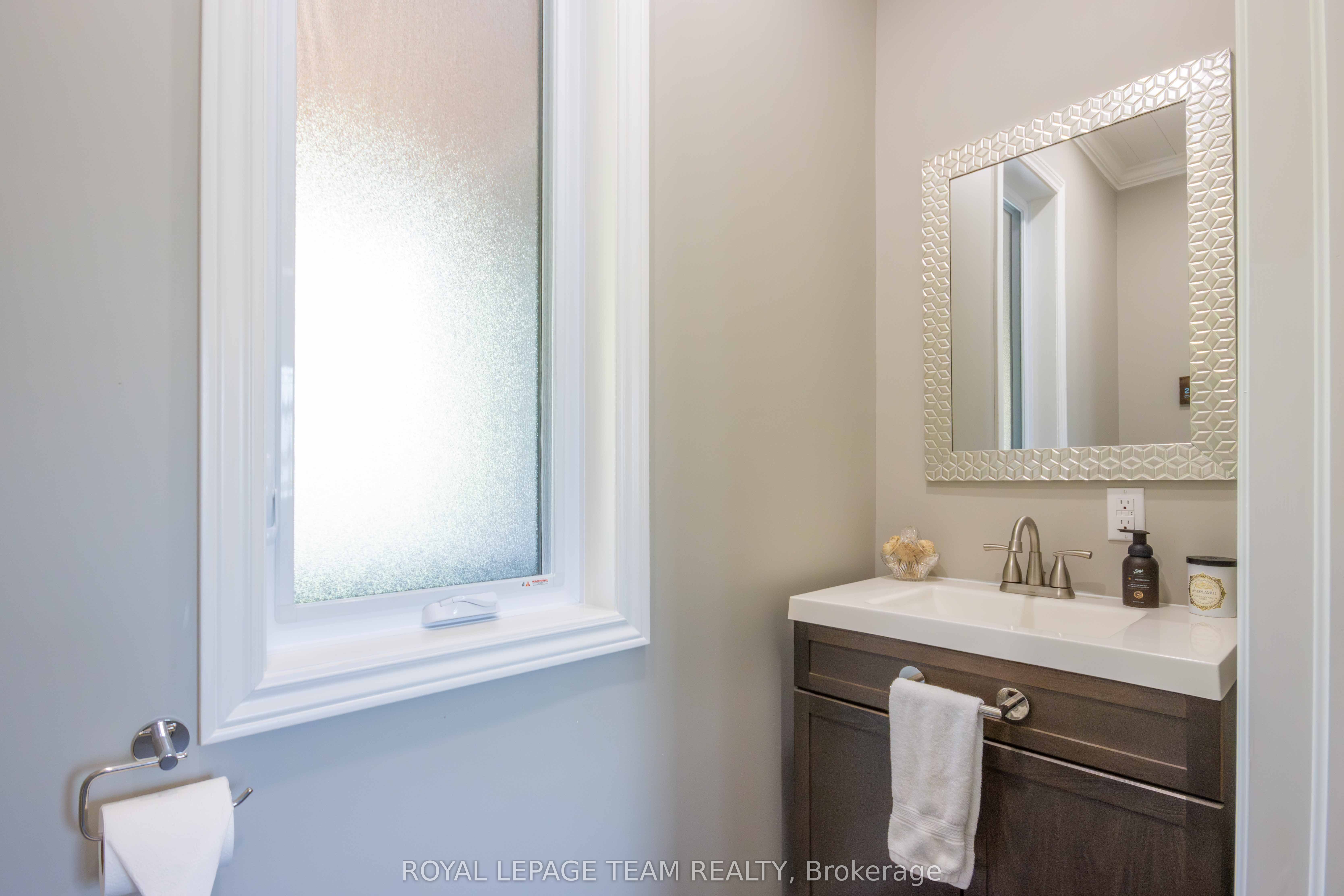 276 South Baptiste Lake Road Property Photo 14