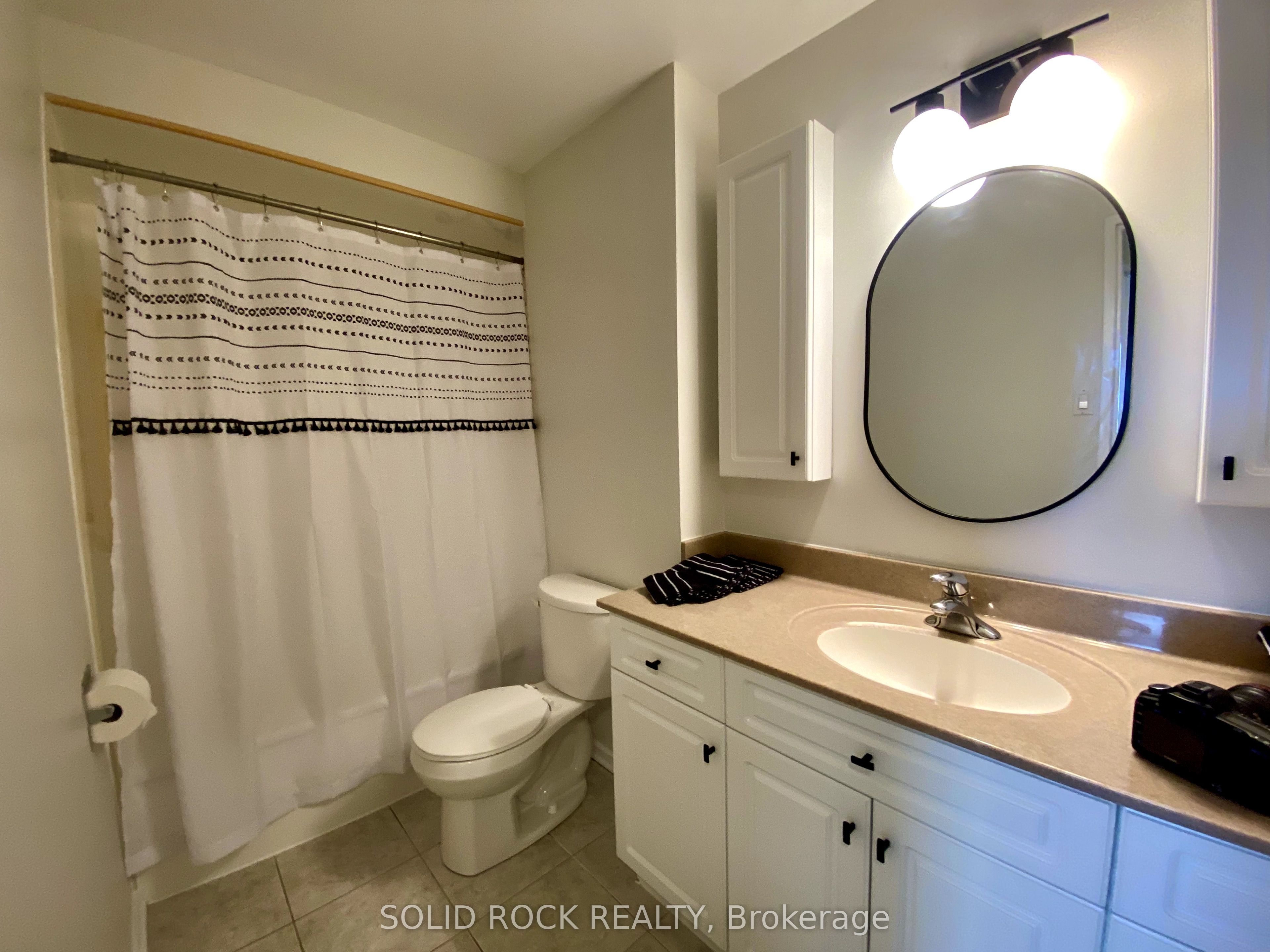 #902 - 3100 Carling Avenue Property Photo 5