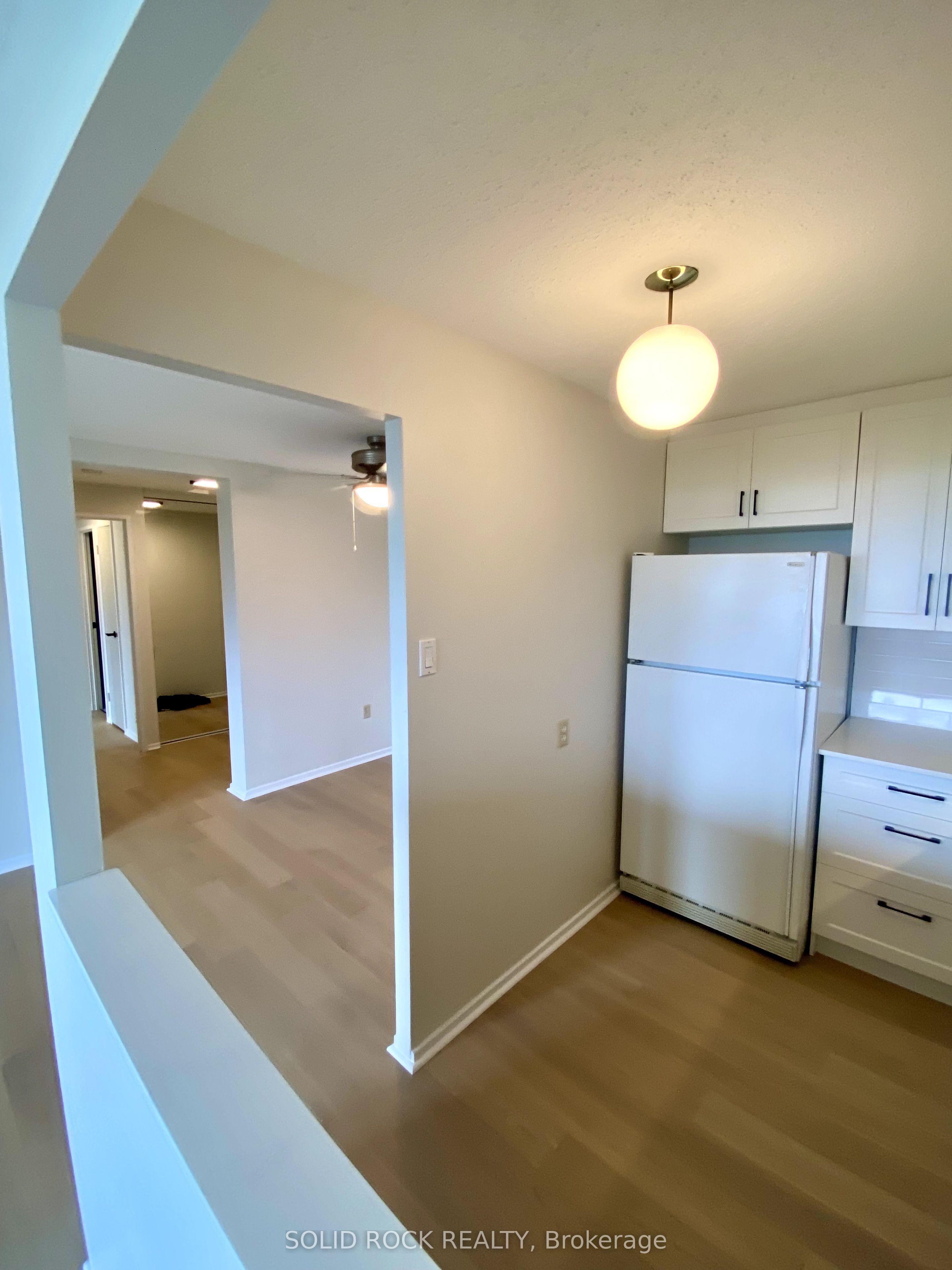#902 - 3100 Carling Avenue Property Photo 21