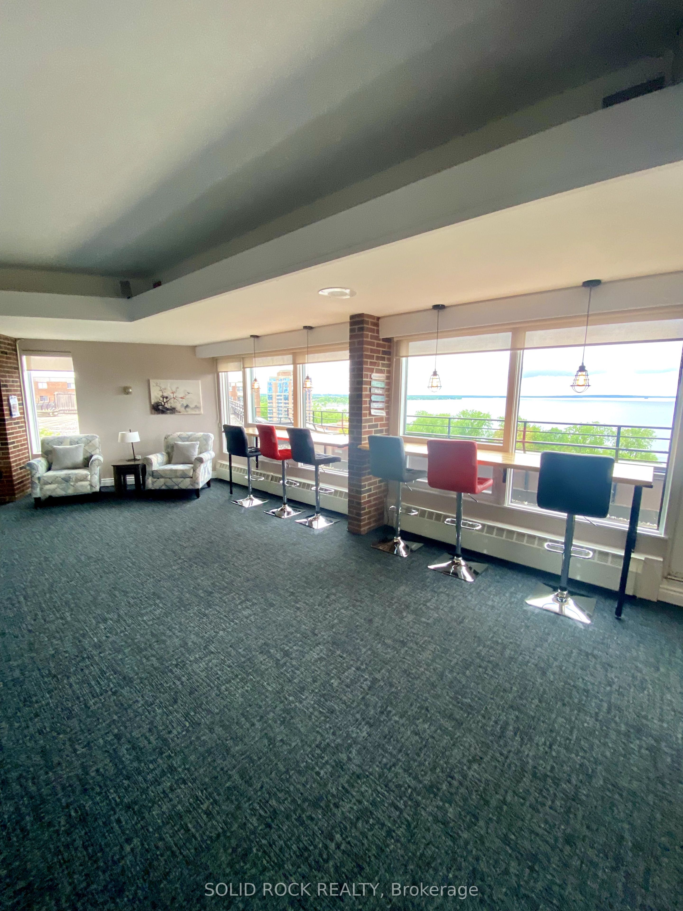 #902 - 3100 Carling Avenue Property Photo 26