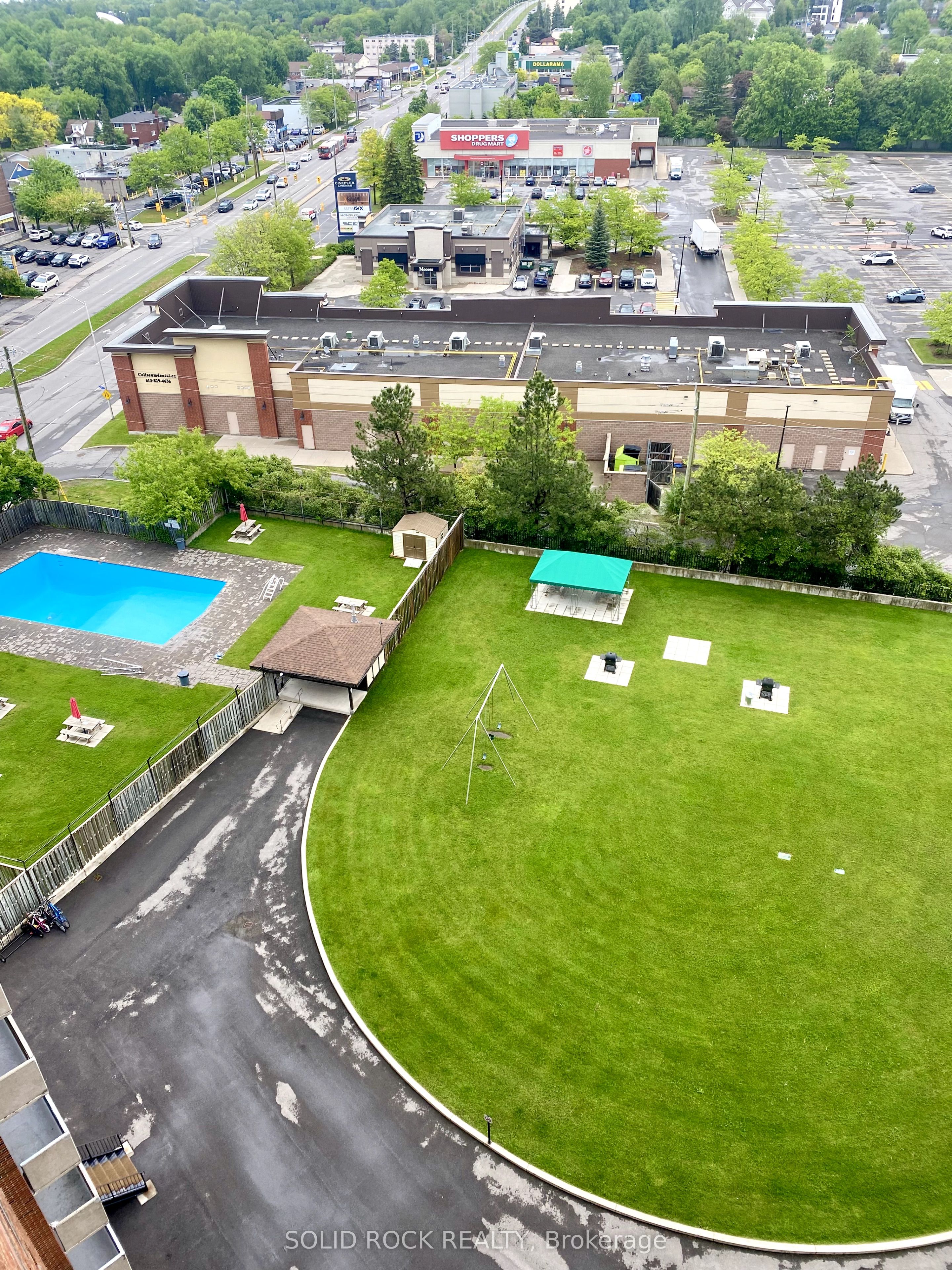 #902 - 3100 Carling Avenue Property Photo 32
