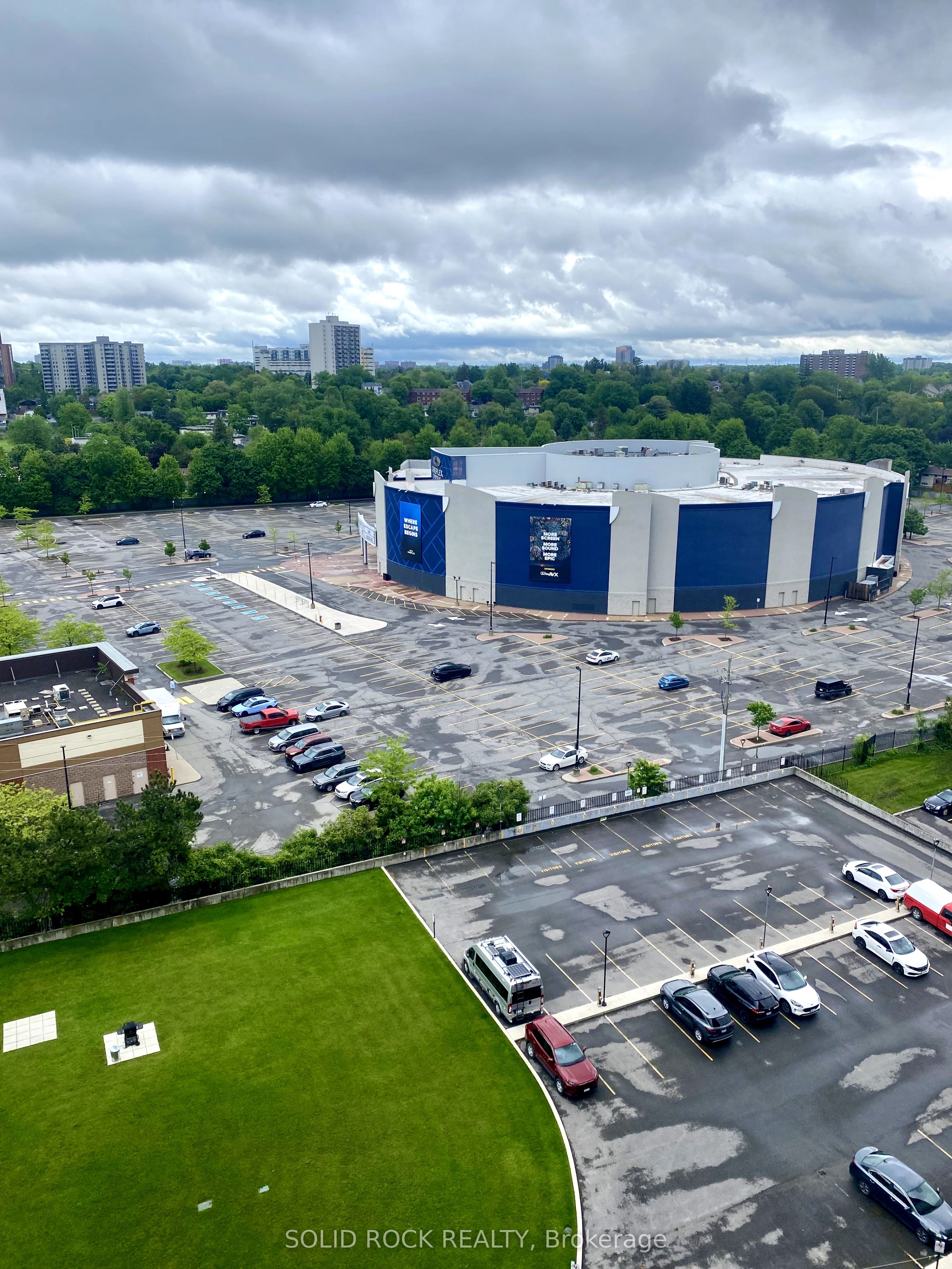 #902 - 3100 Carling Avenue Property Photo 33