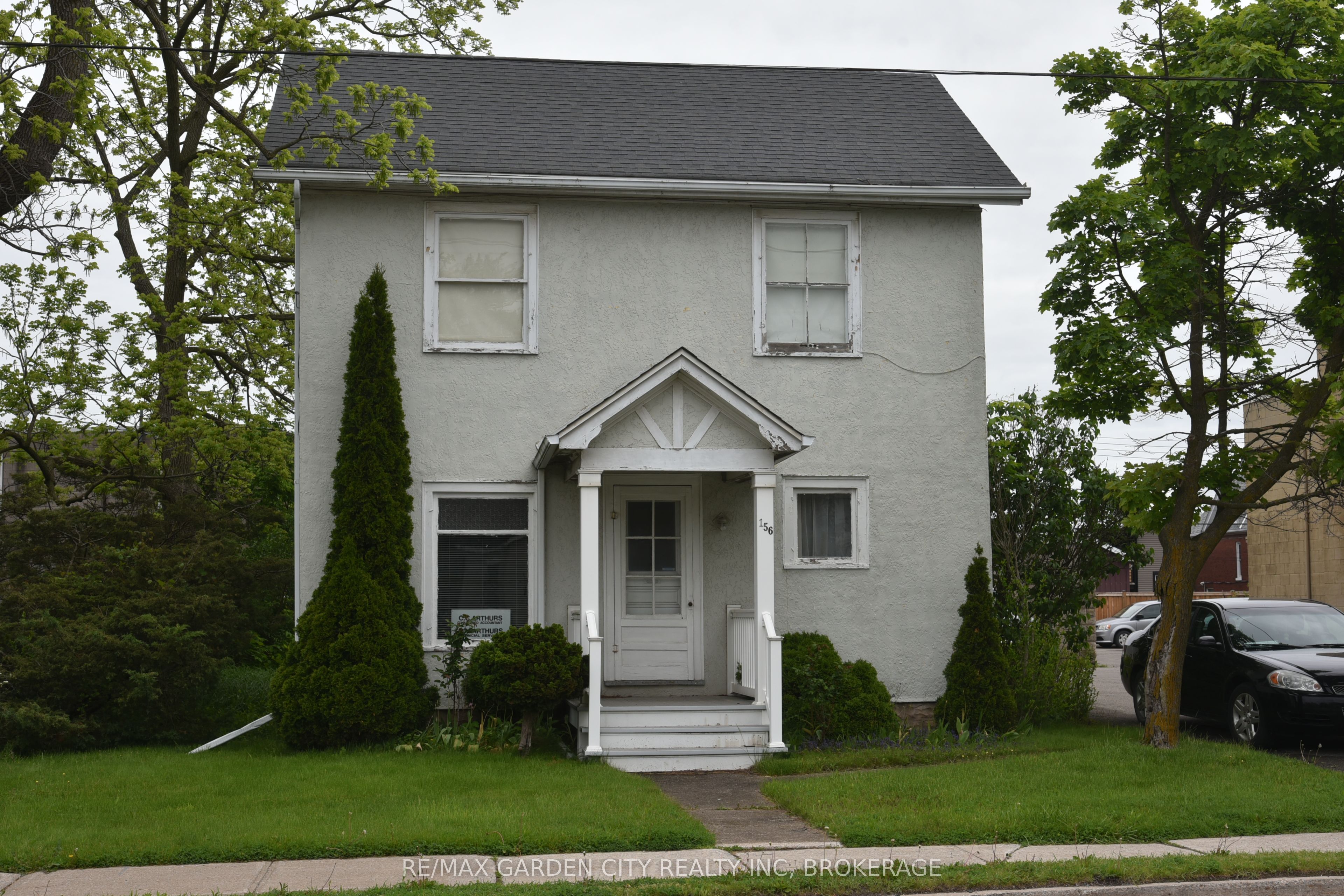 156 Division St Property Photo 1