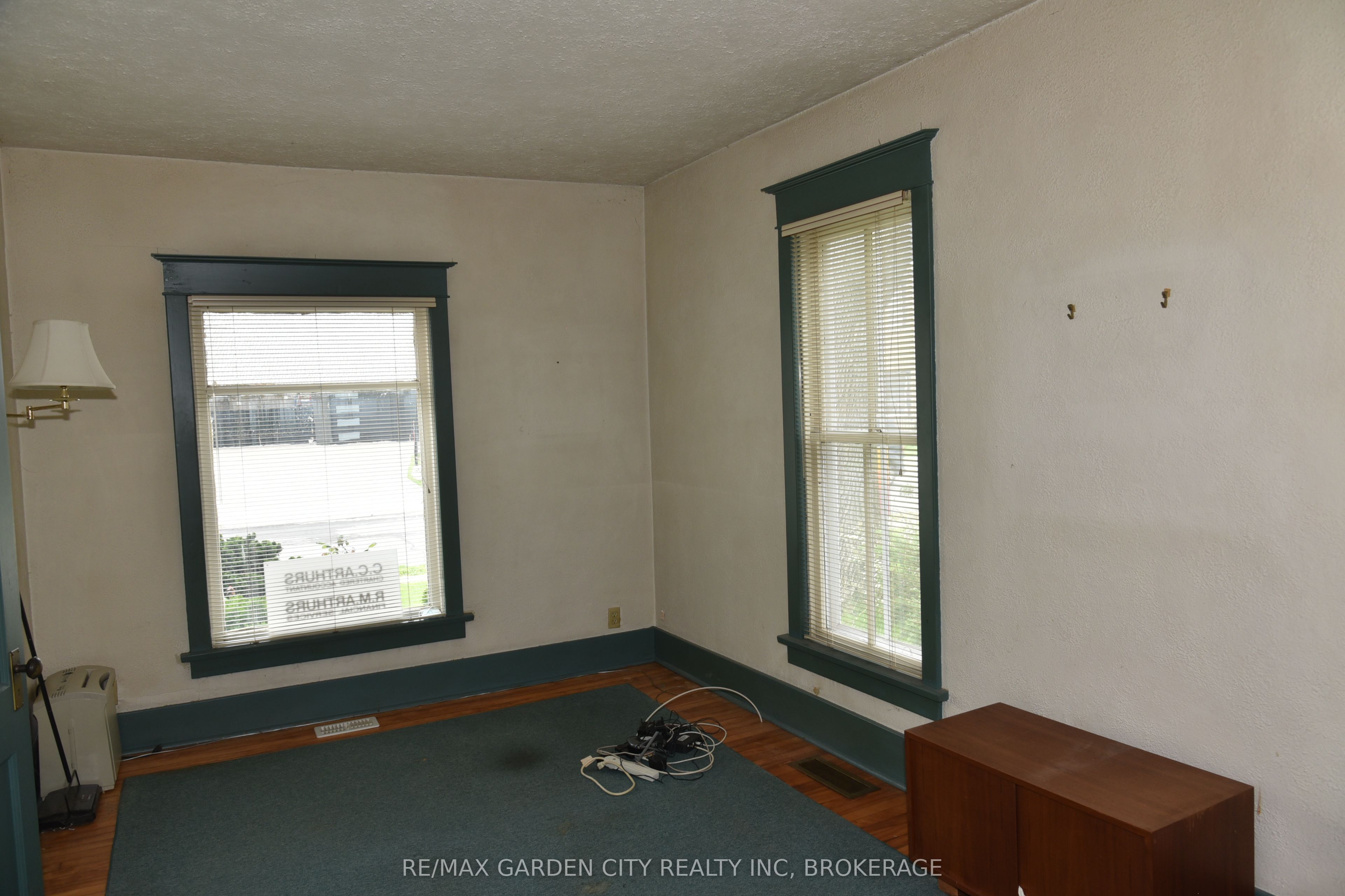 156 Division St Property Photo 17