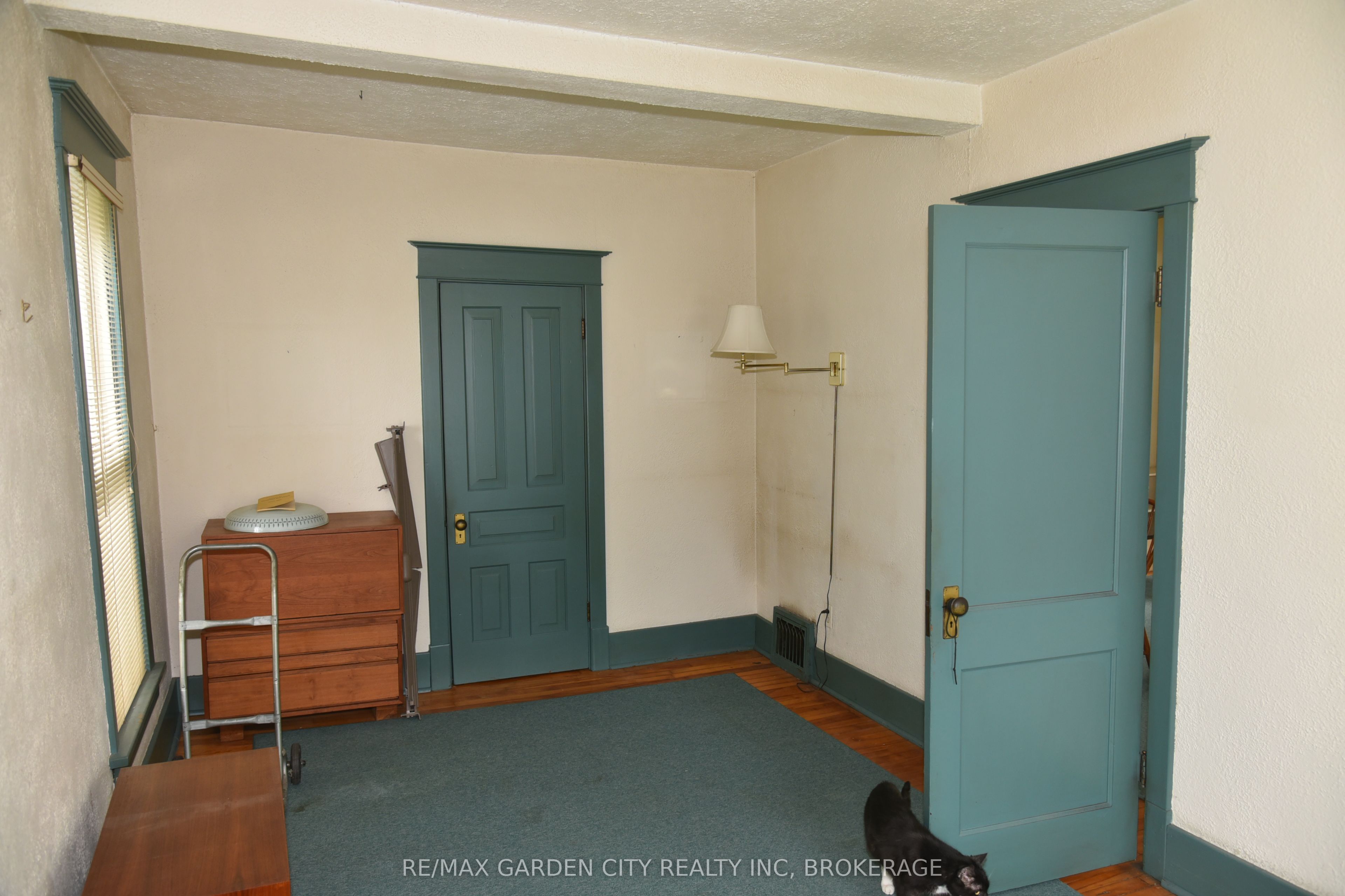 156 Division St Property Photo 18