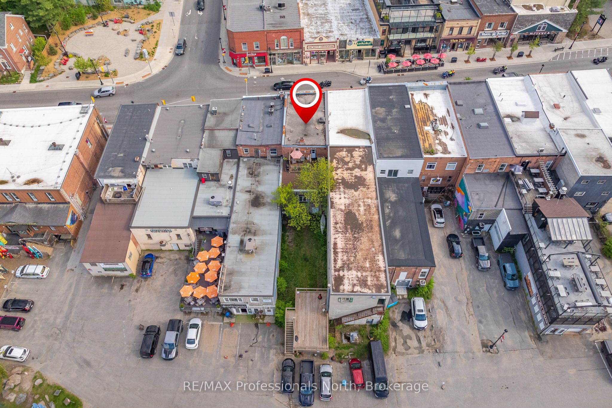 68 Main St E Property Photo 33