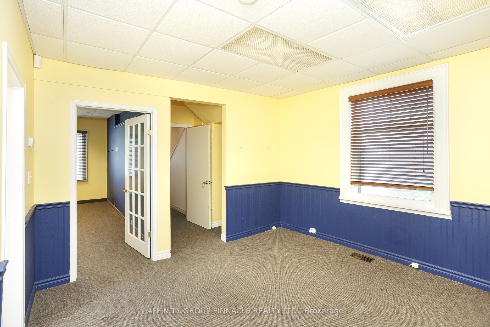 221 Kent Street Property Photo 20