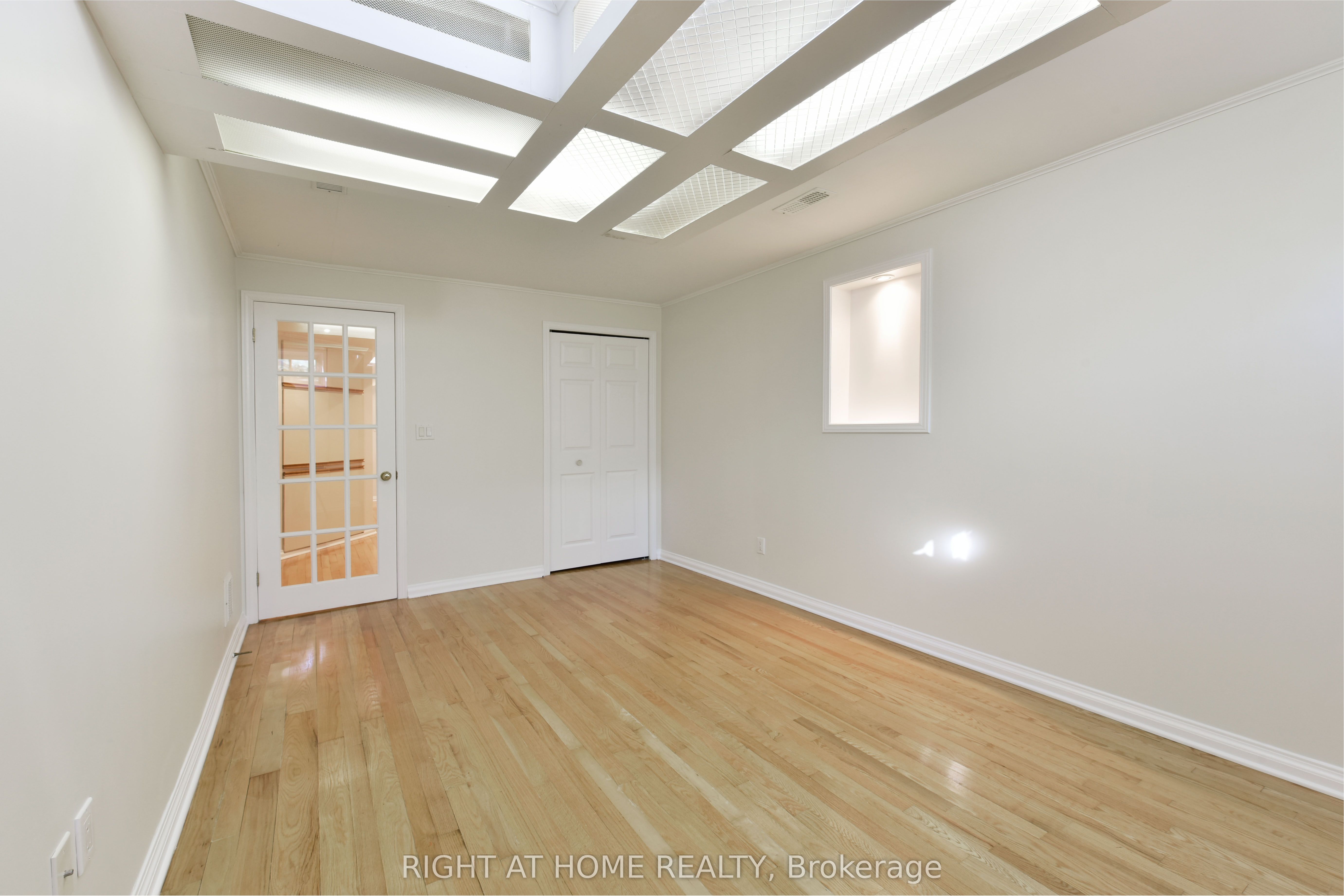 205 Gray Crescent Property Photo 29