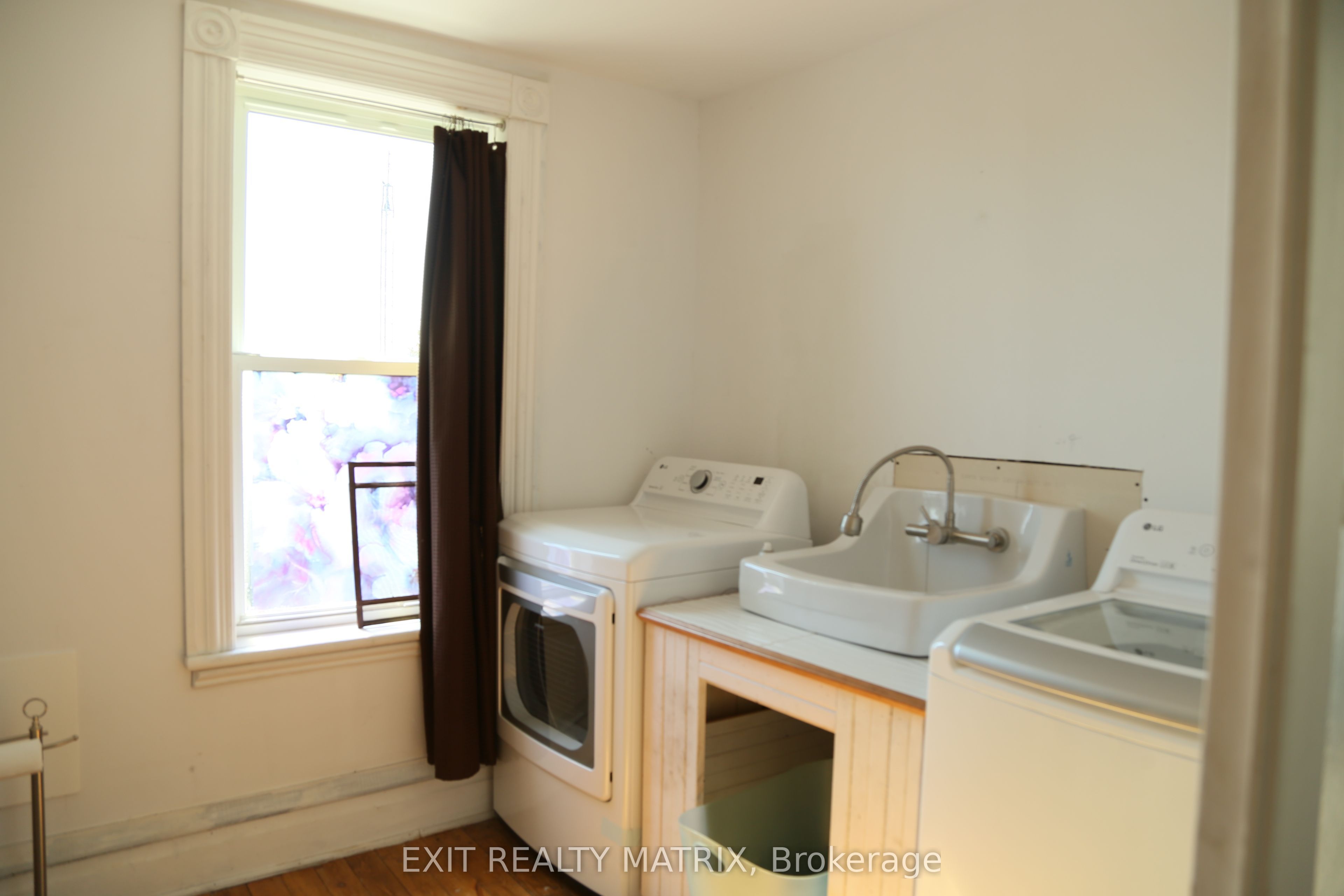 68 Main Street Property Photo 39