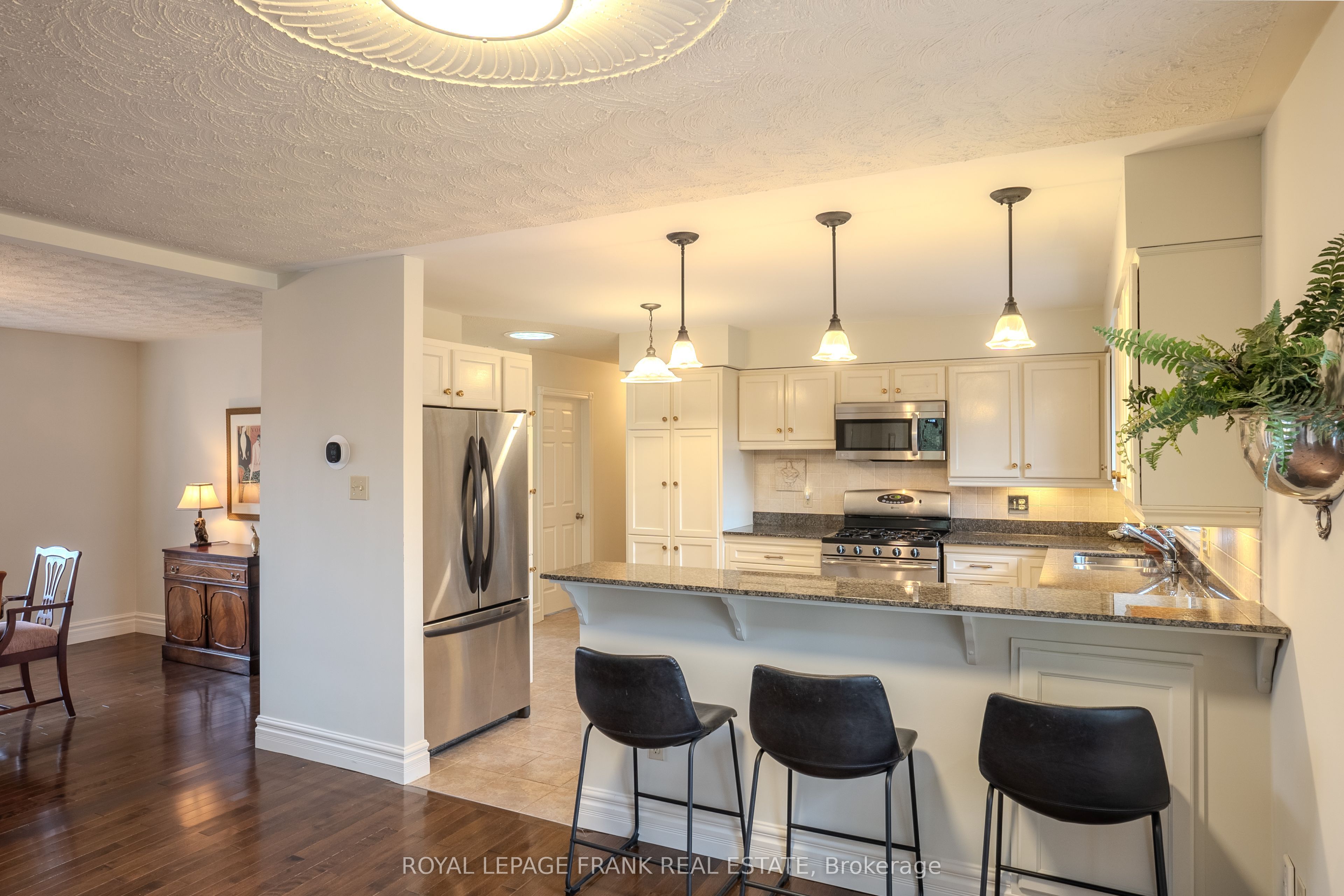 10 Alma Road Property Photo 8