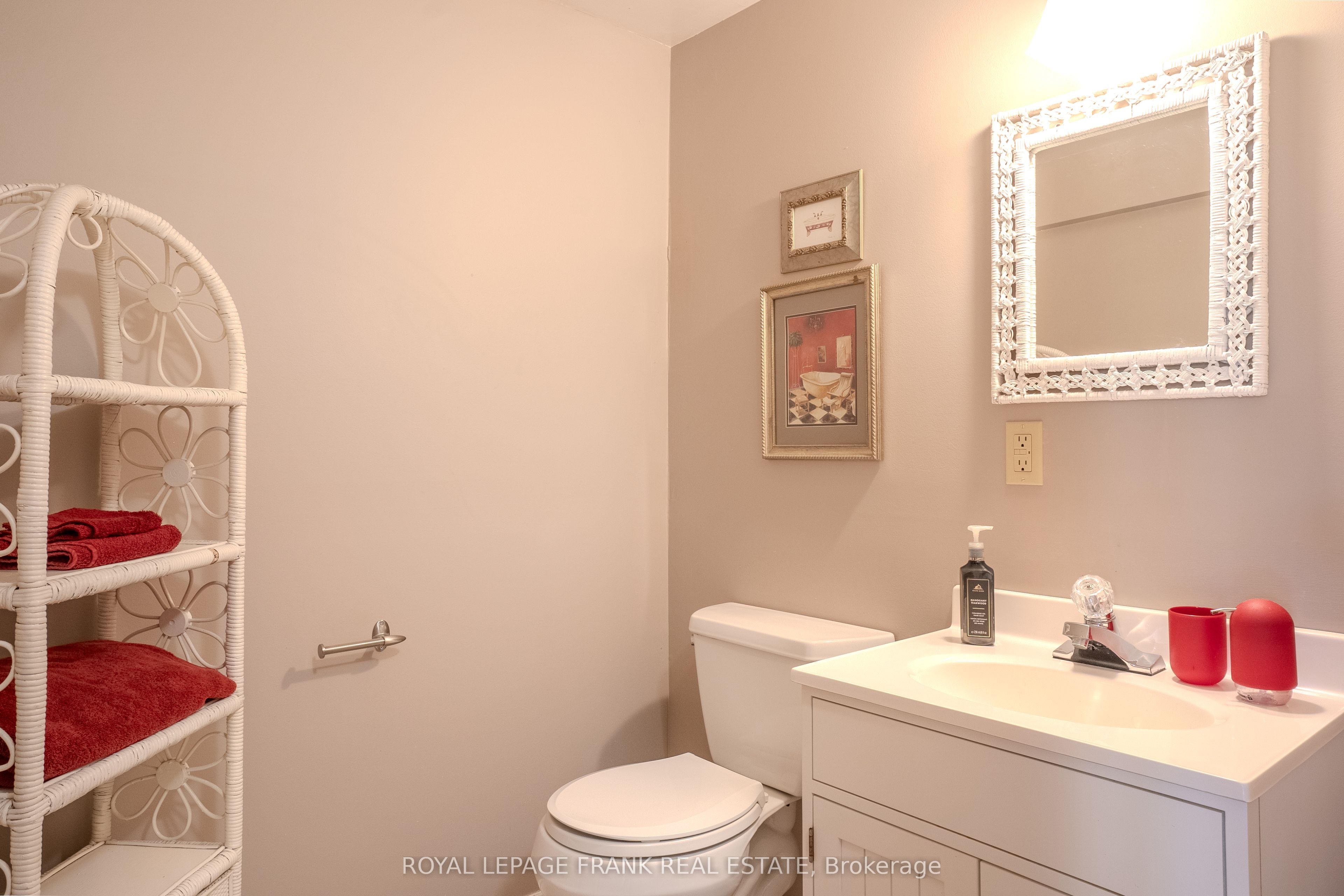10 Alma Road Property Photo 27