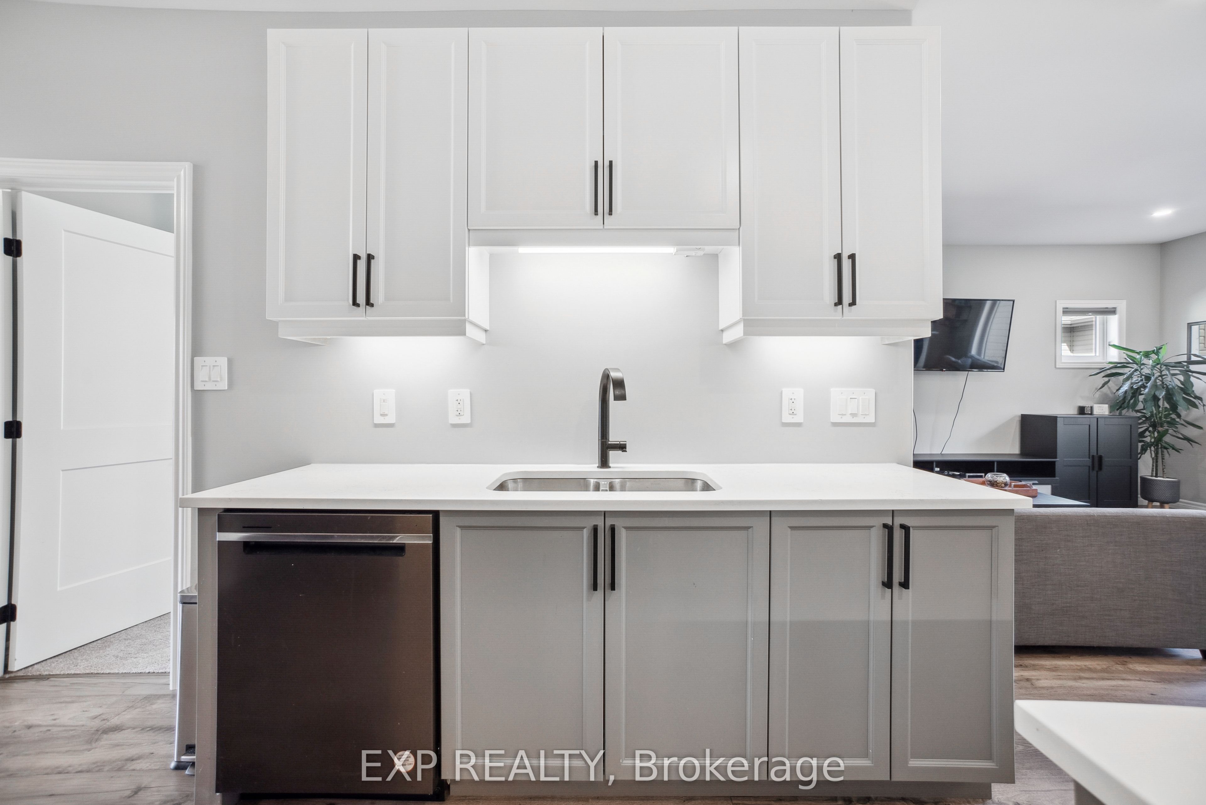 61 Athabaska Drive Property Photo 7
