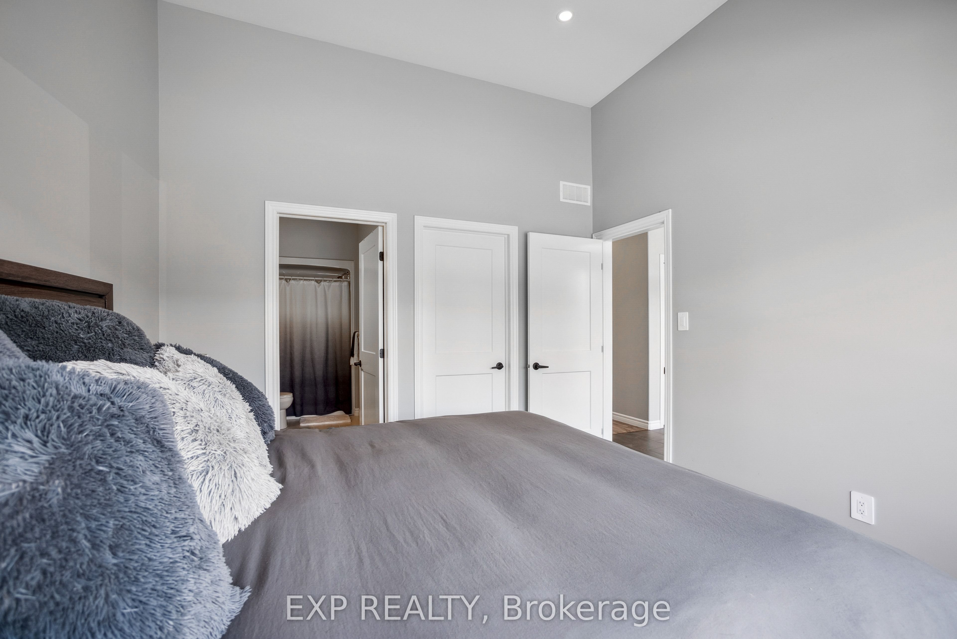 61 Athabaska Drive Property Photo 18