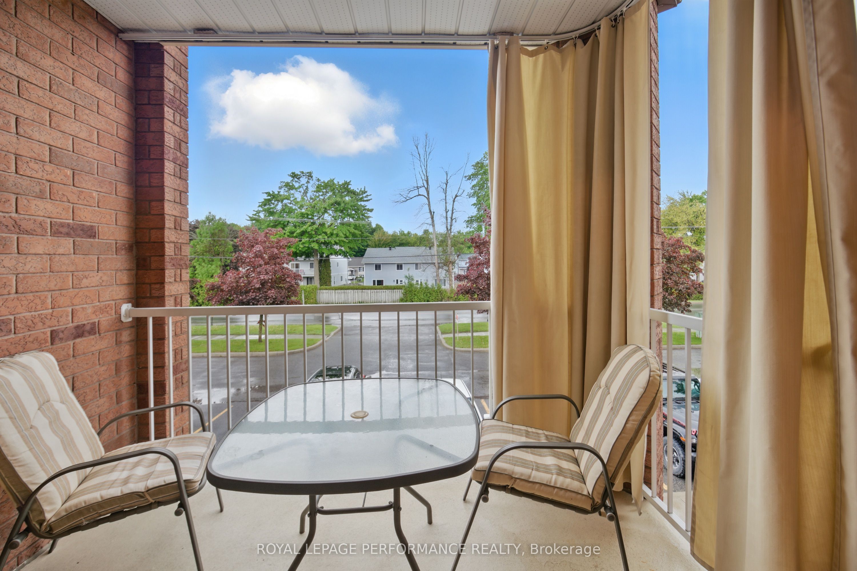 661 Spence Avenue 4 Property Photo 7