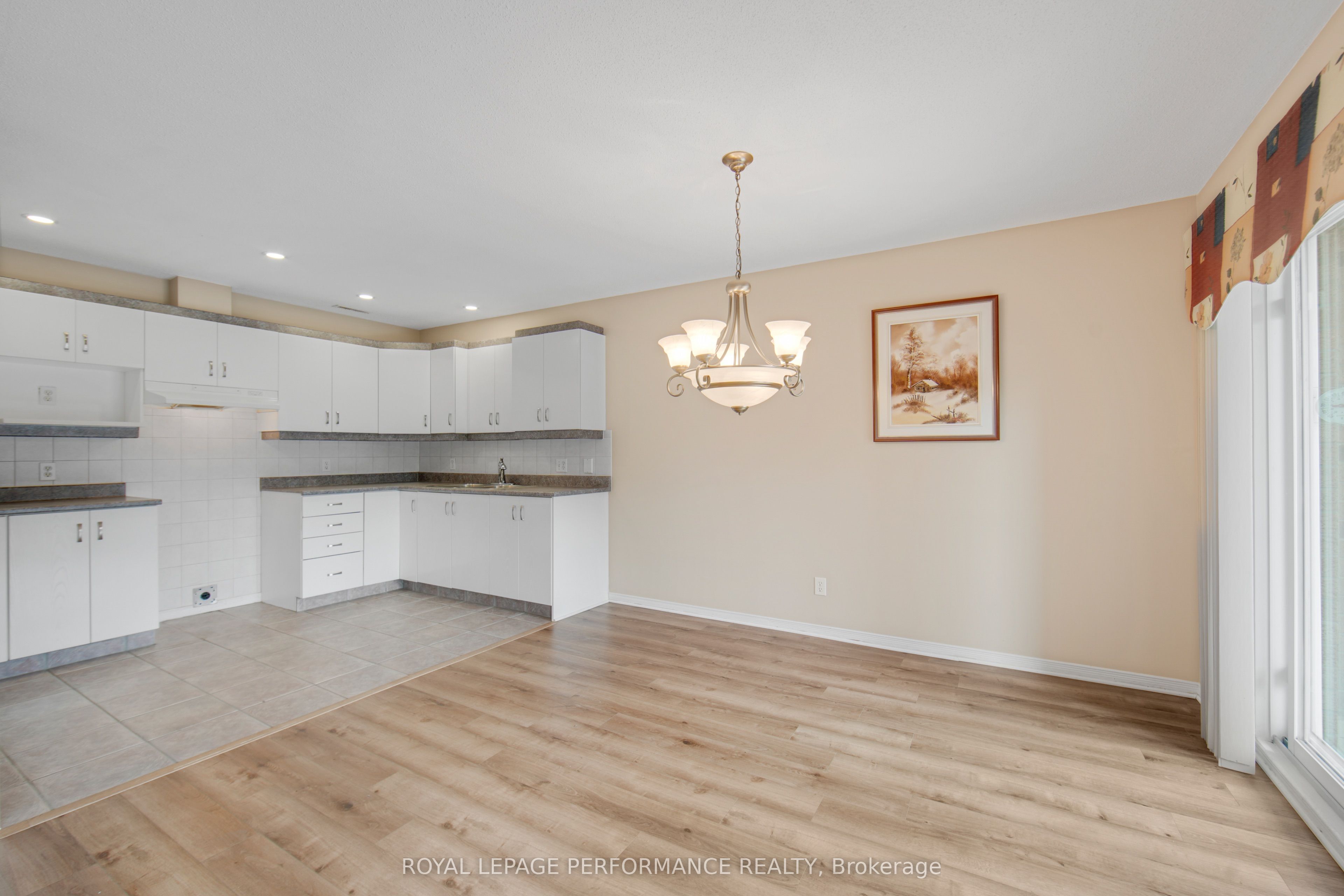 661 Spence Avenue 4 Property Photo 10