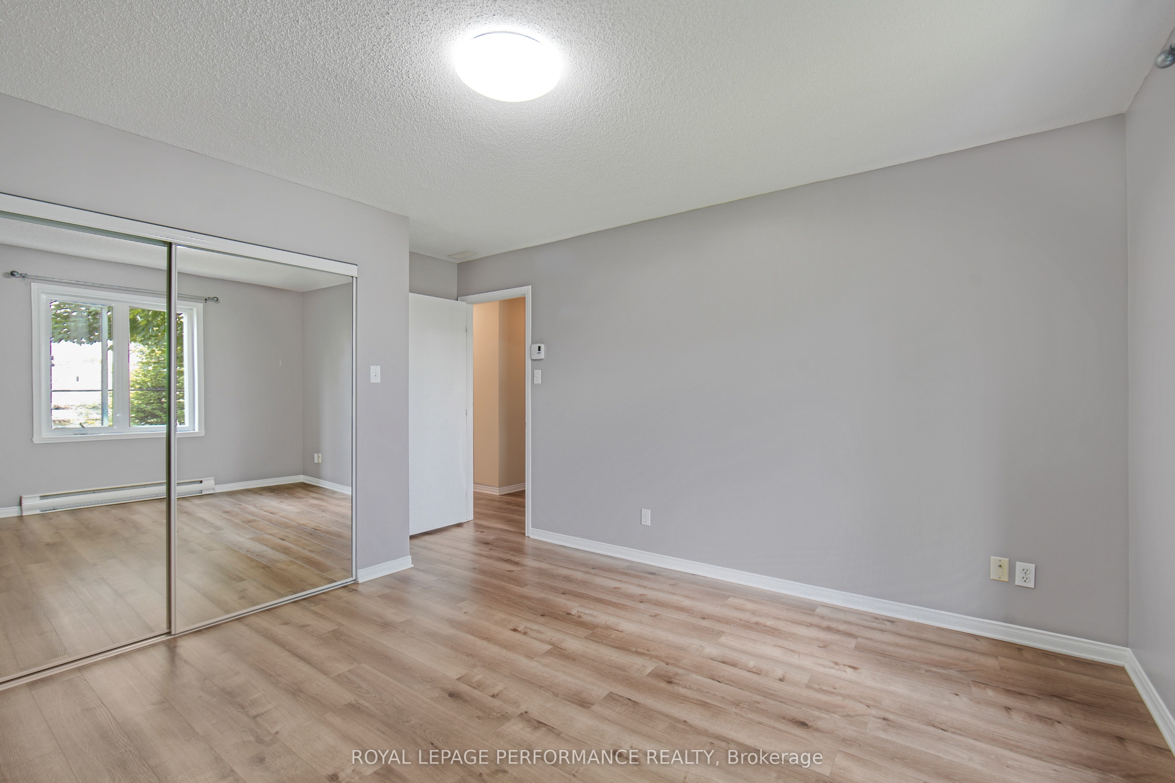 661 Spence Avenue 4 Property Photo 21