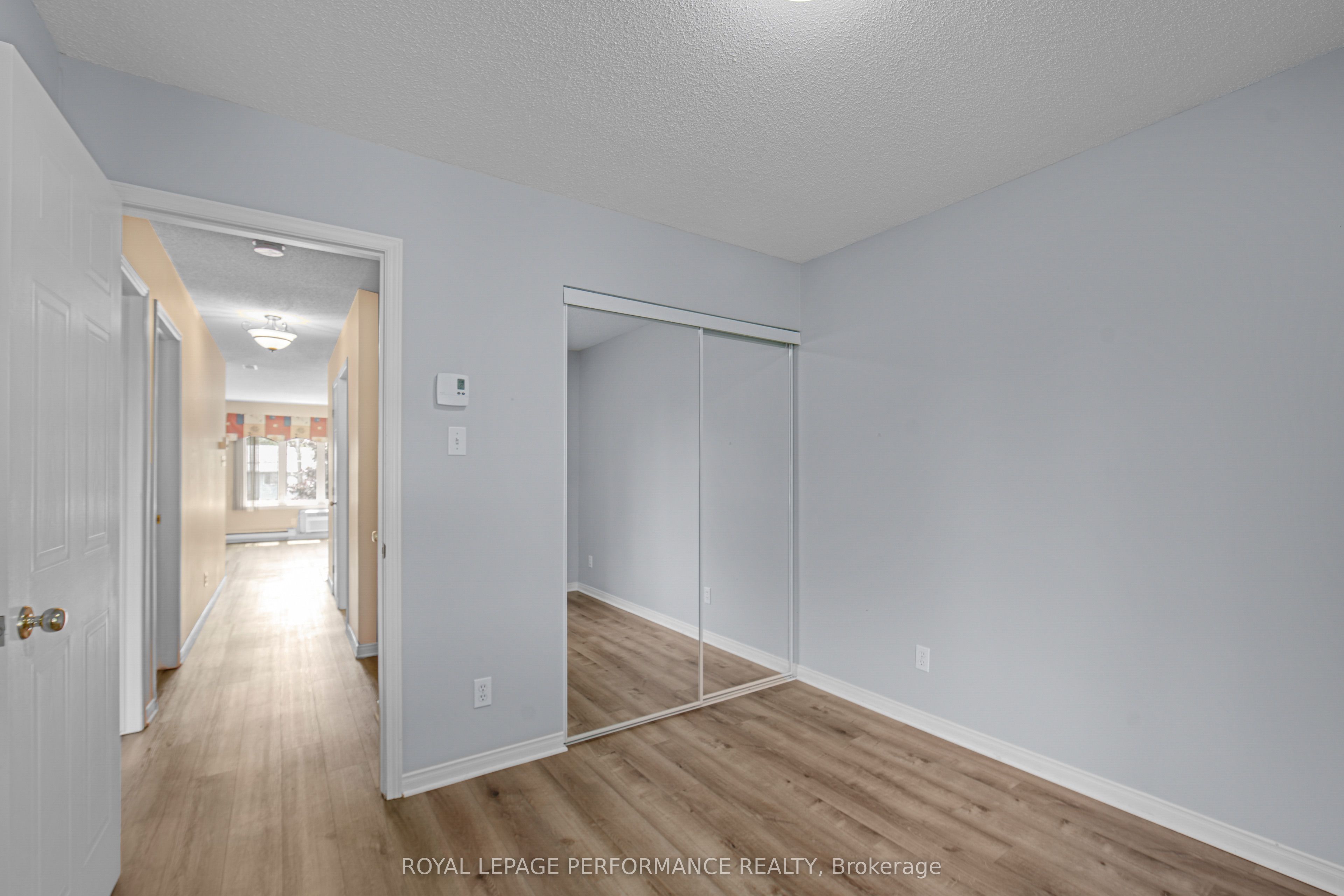 661 Spence Avenue 4 Property Photo 23