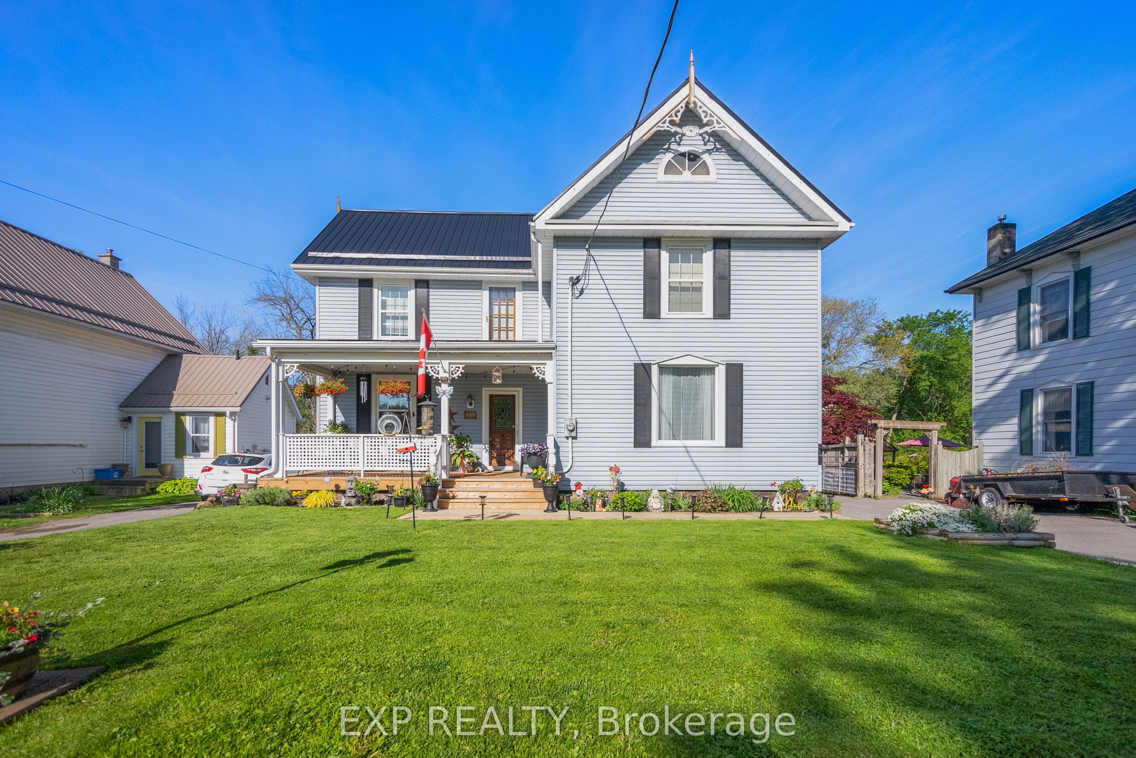 489 Ashley St Property Photo 1