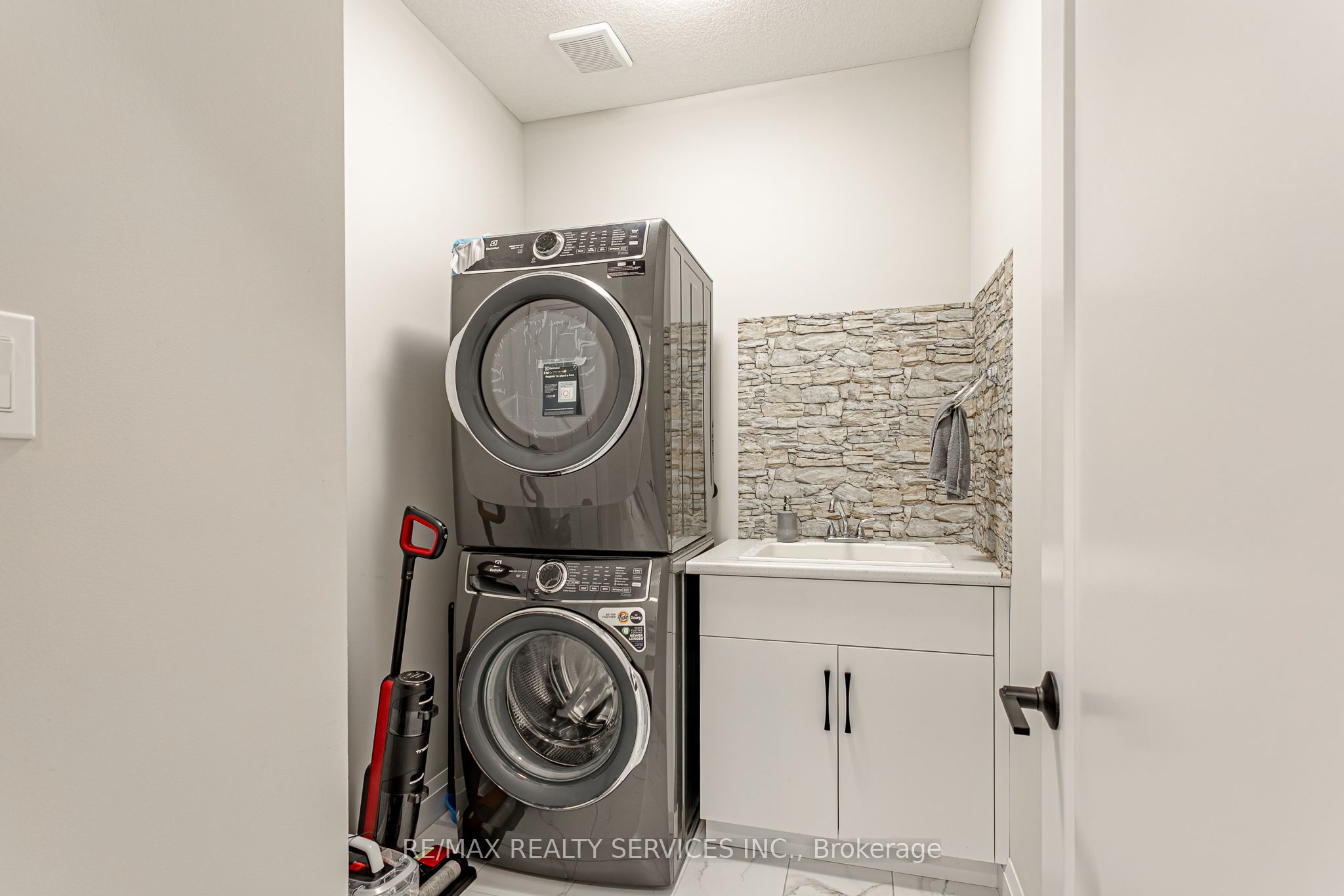51 Wenger Road Property Photo 15