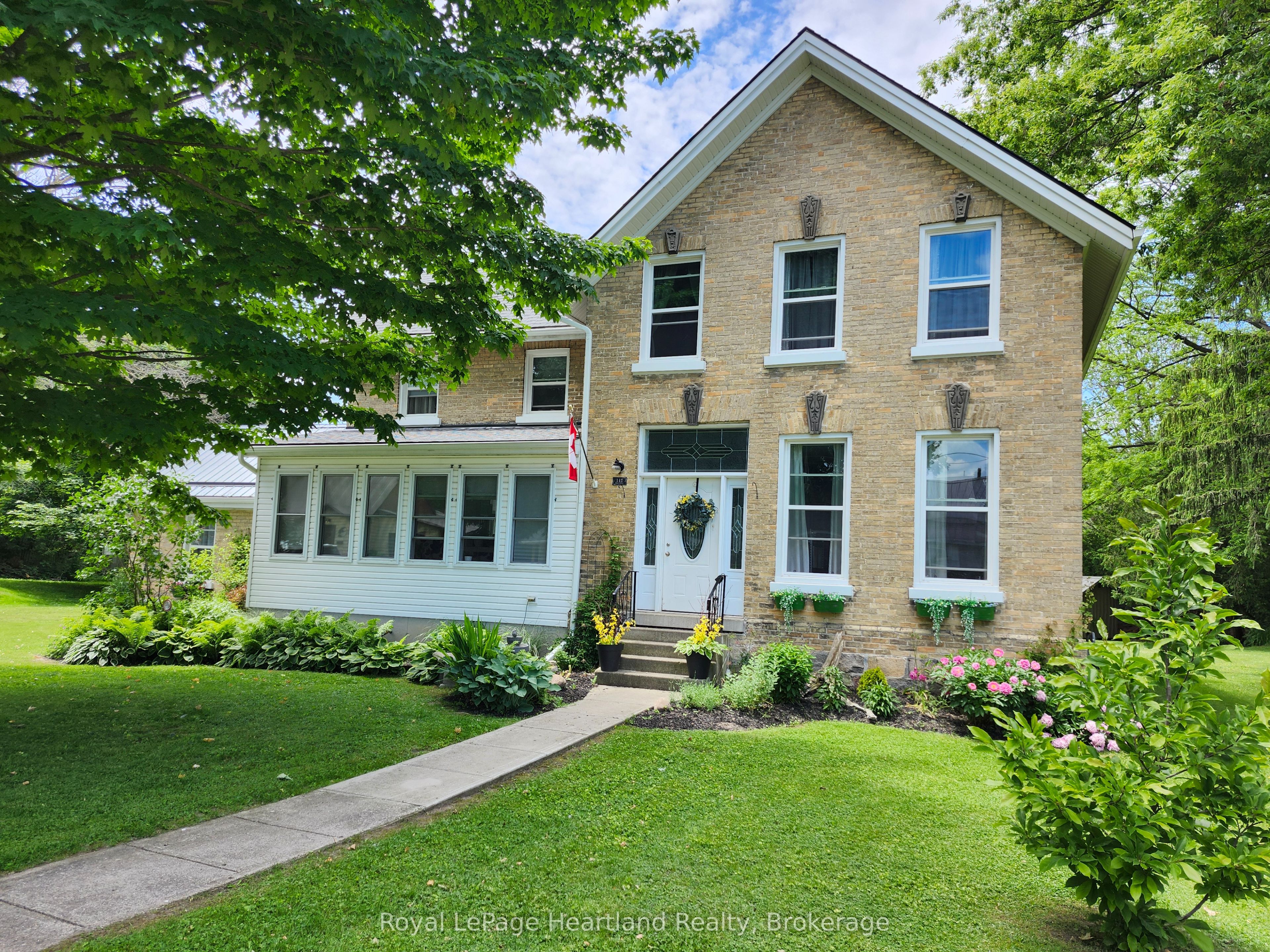 142 Maple Street Property Photo 1