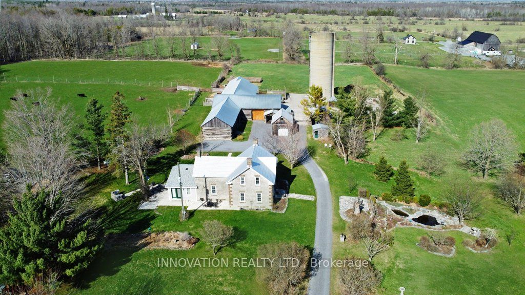 1348 Derry Side Road Property Photo 1