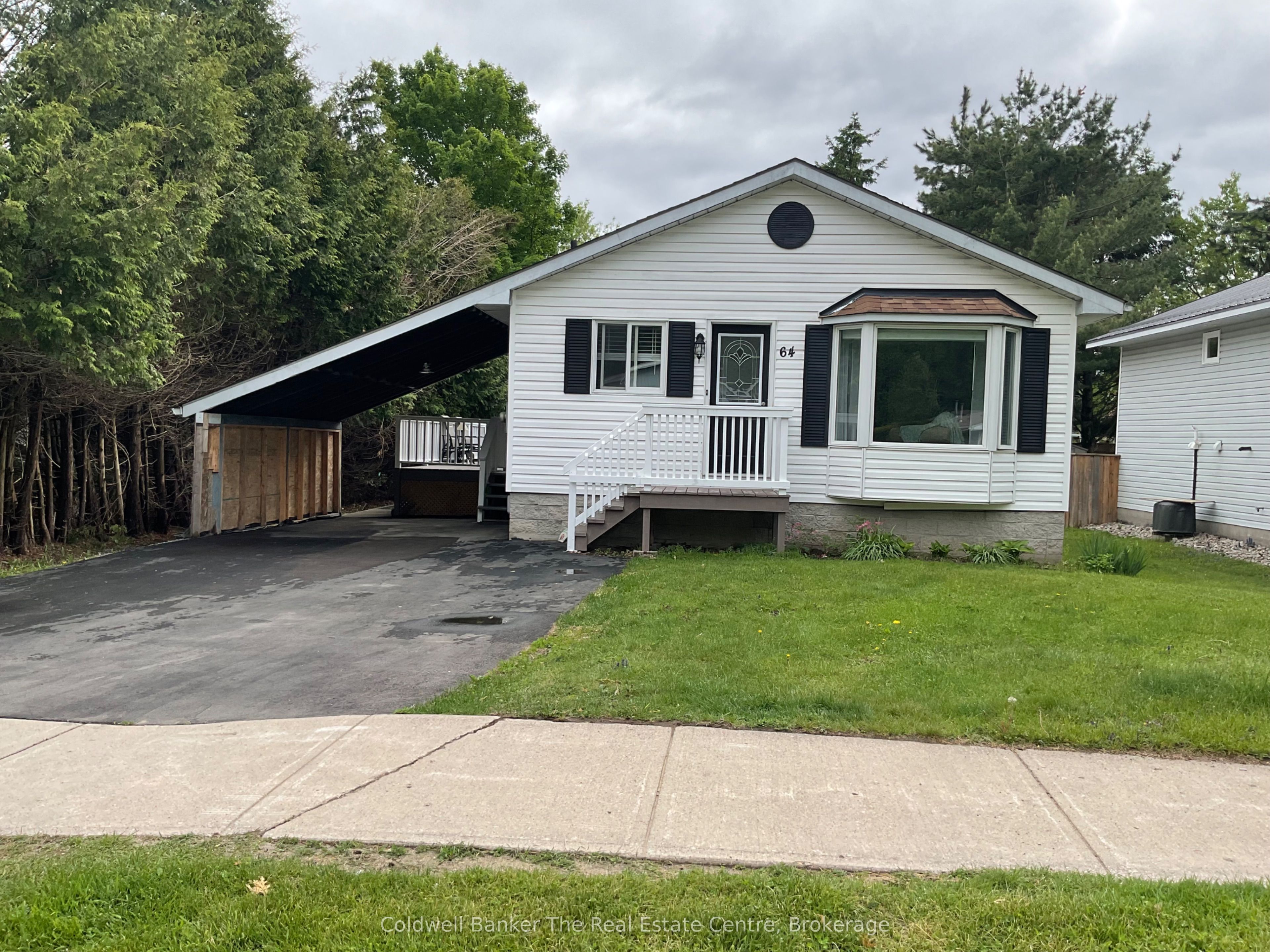 64 Tamarack Trail Property Photo 1