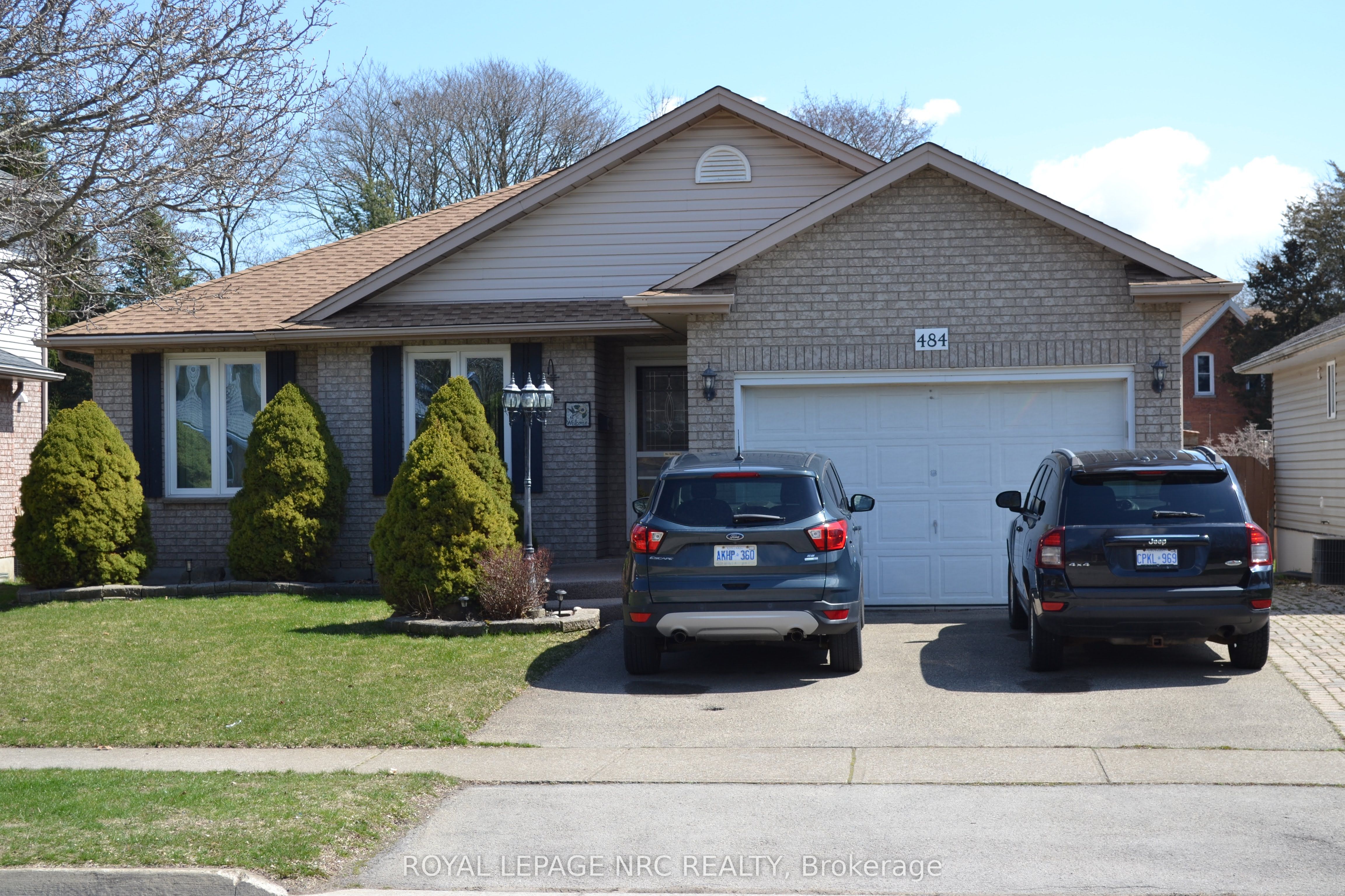 484 Balsam Street Property Photo 1