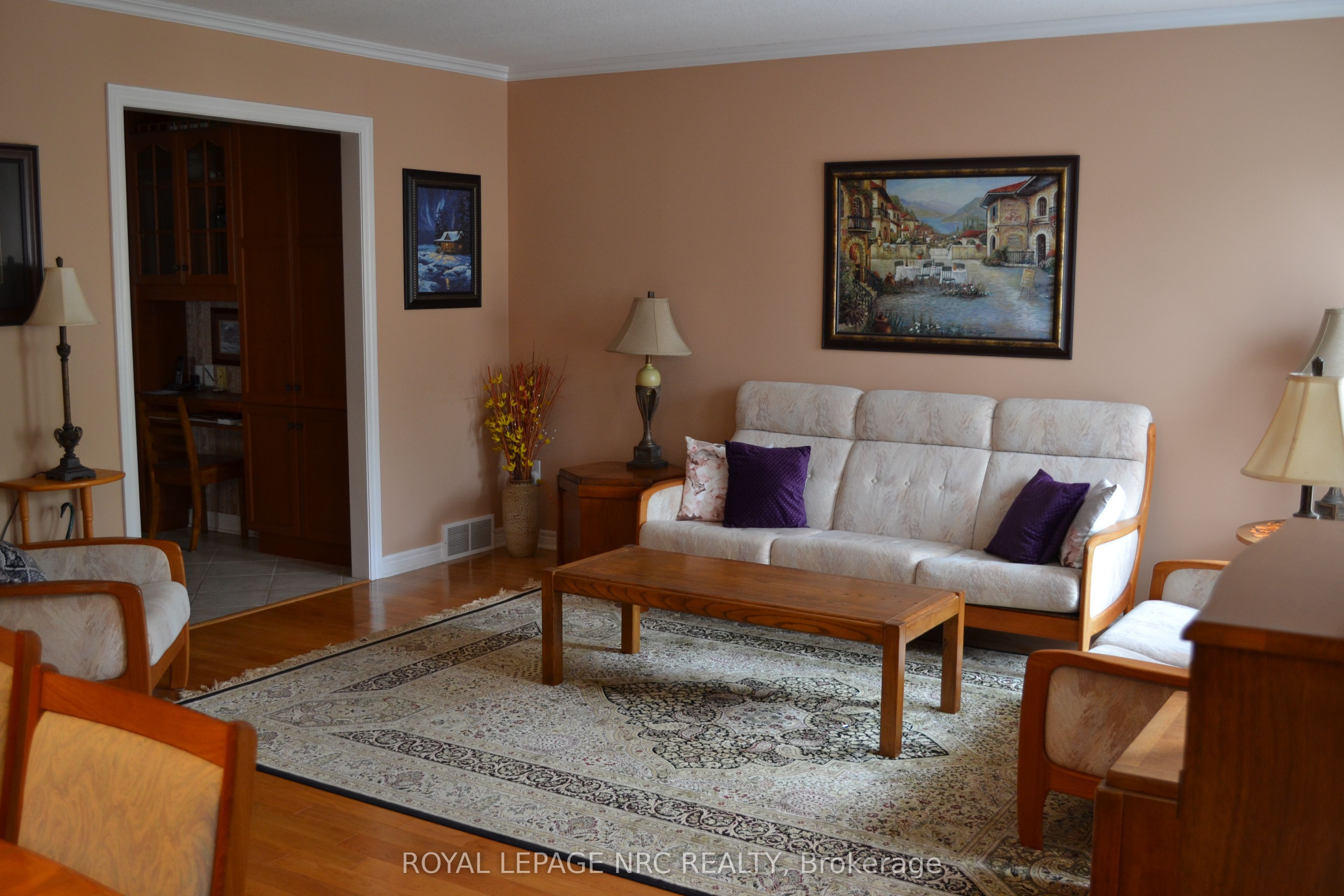 484 Balsam Street Property Photo 6