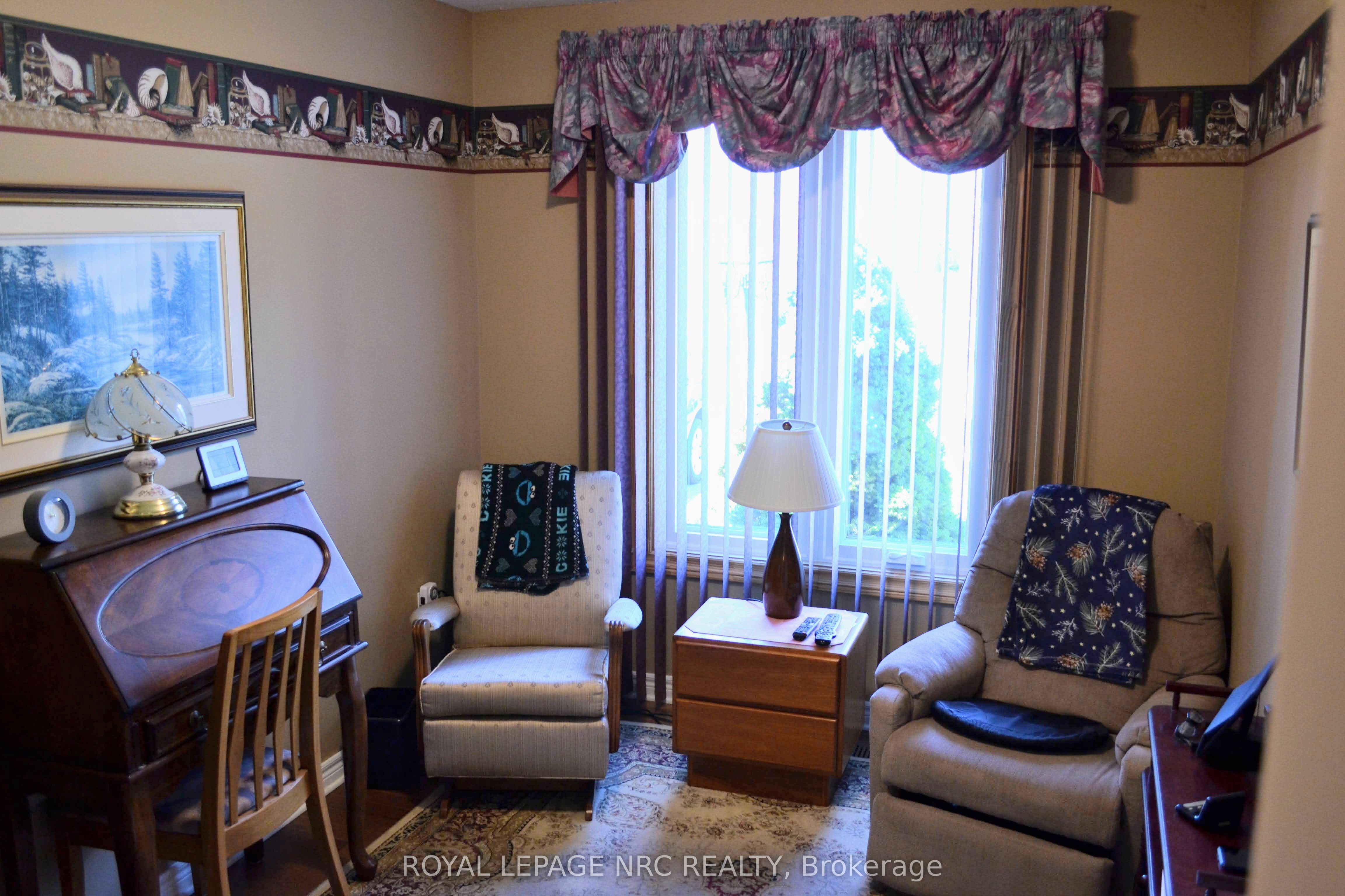 484 Balsam Street Property Photo 17