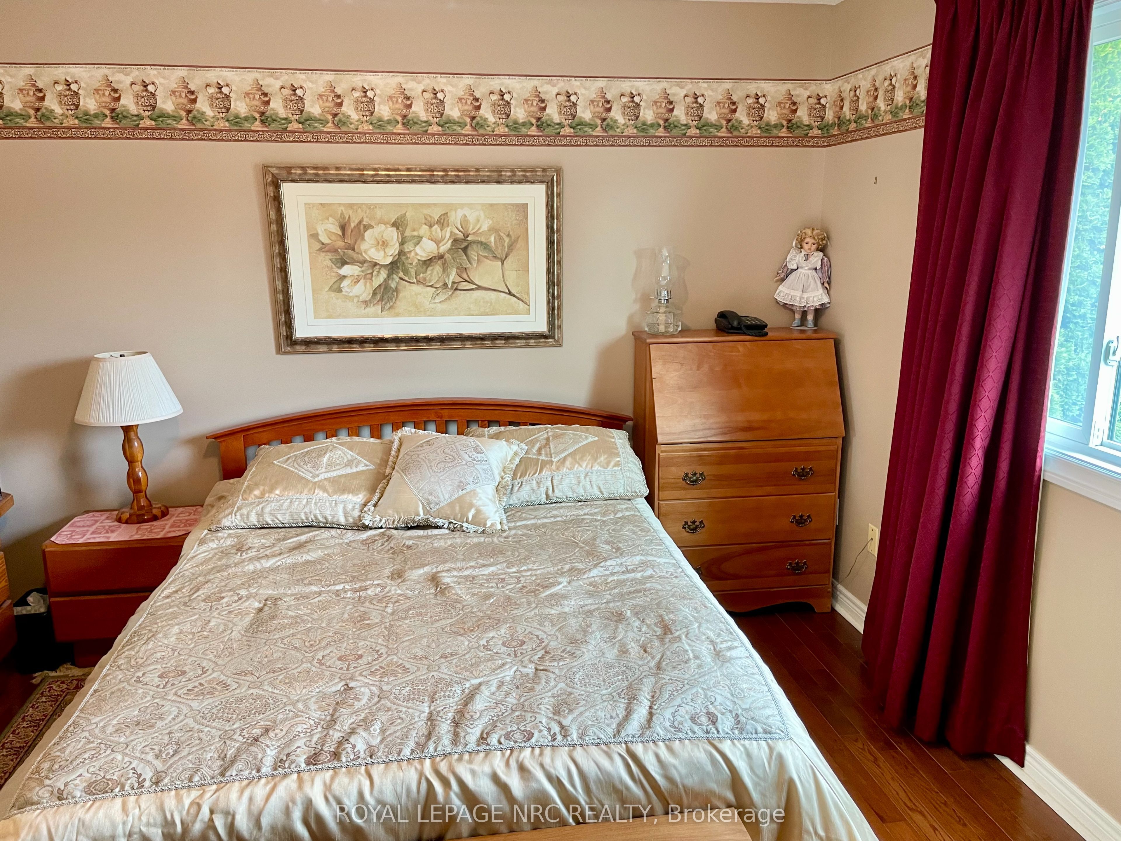 484 Balsam Street Property Photo 22