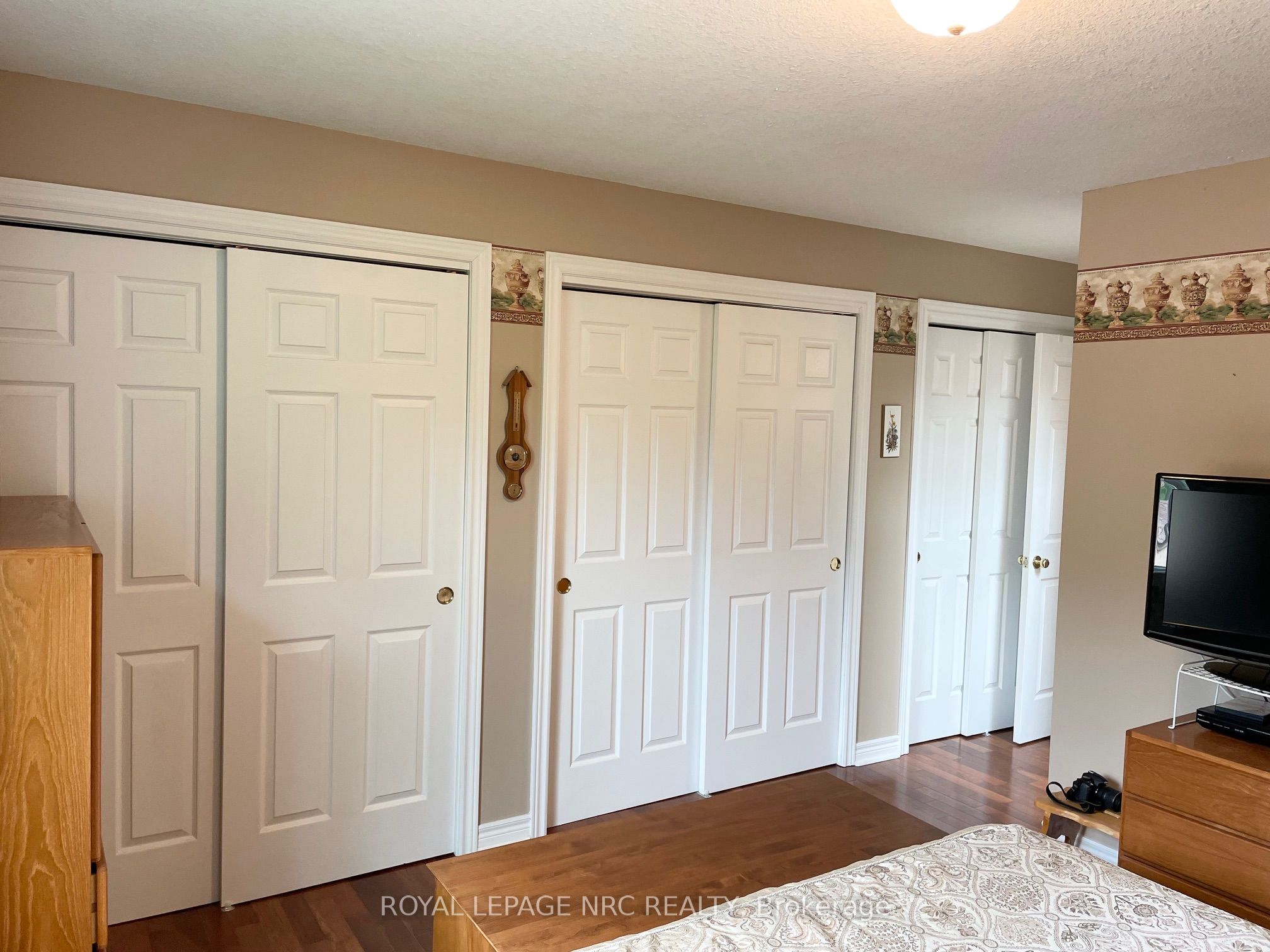 484 Balsam Street Property Photo 24