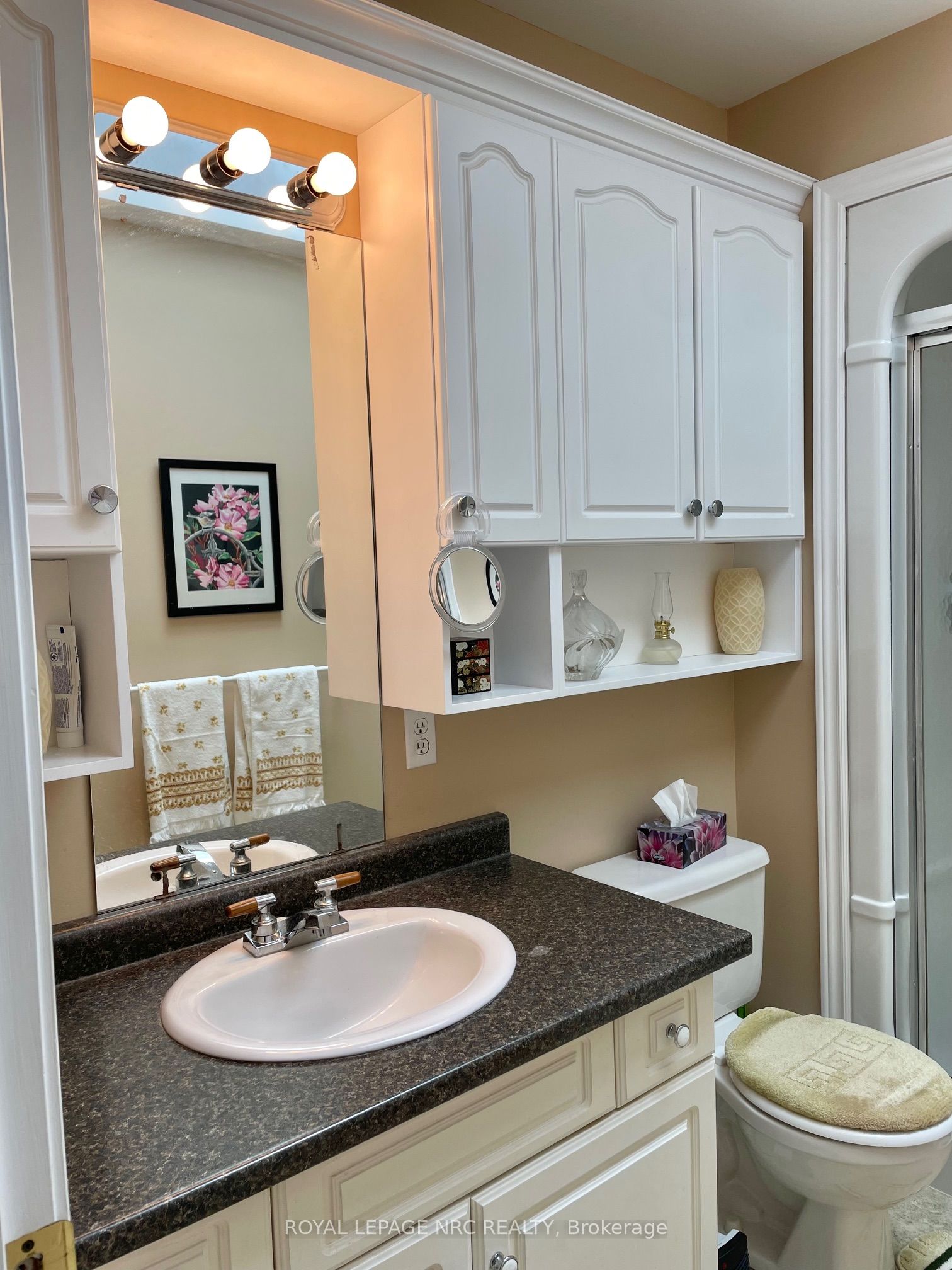 484 Balsam Street Property Photo 25