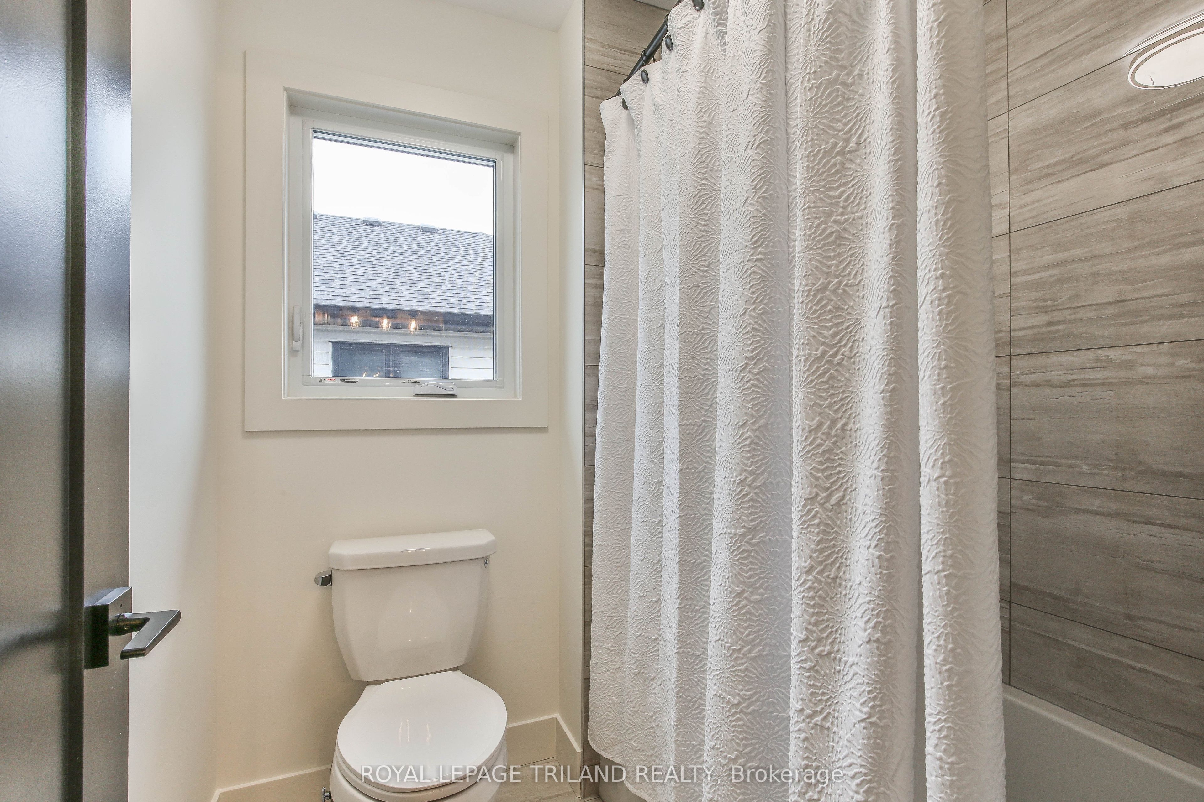 6484 Heathwoods Avenue Property Photo 40