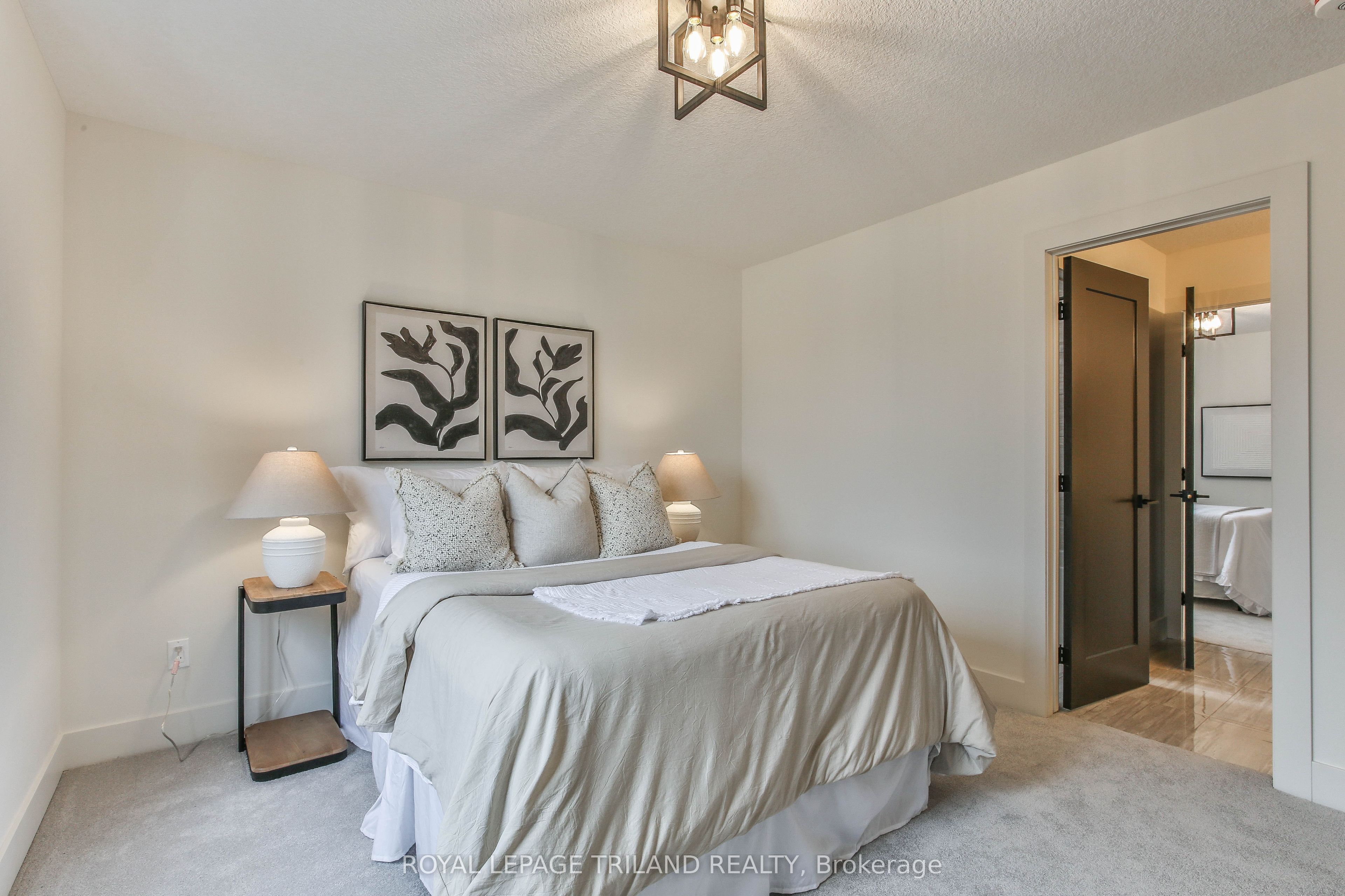 6484 Heathwoods Avenue Property Photo 42