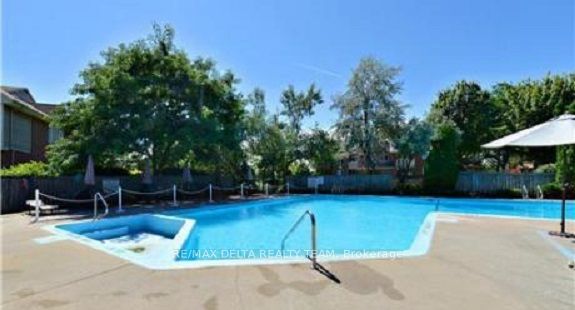 #102 - 1795 Marsala Crescent Property Photo 4